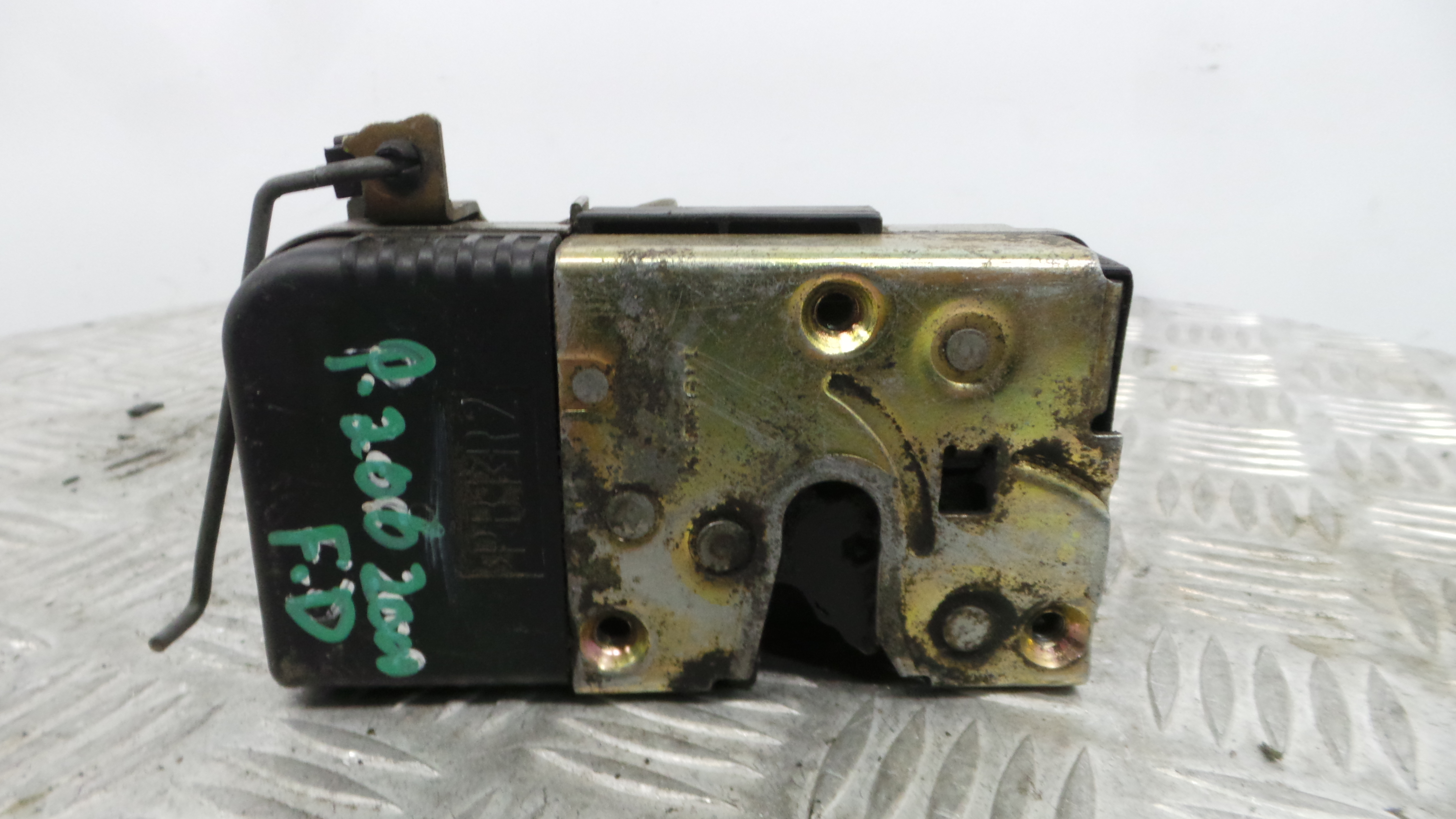 Fecho da Porta Dto 9136E3 - PEUGEOT 206 Hatchback (2A/C)-36628748