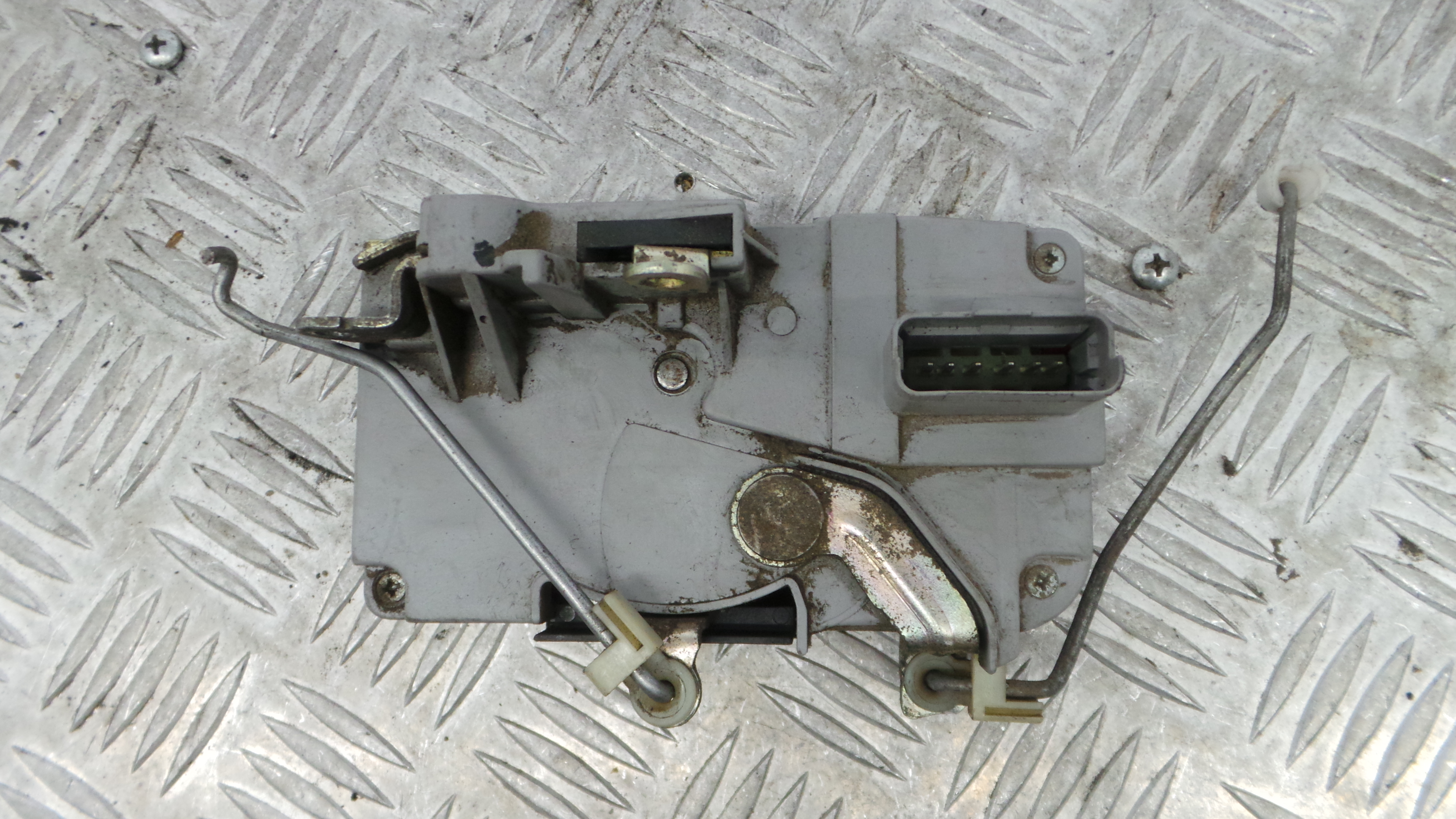 Fecho da Porta Frente Esq 9135J2 - CITROËN C5 I (DC_)-36628755