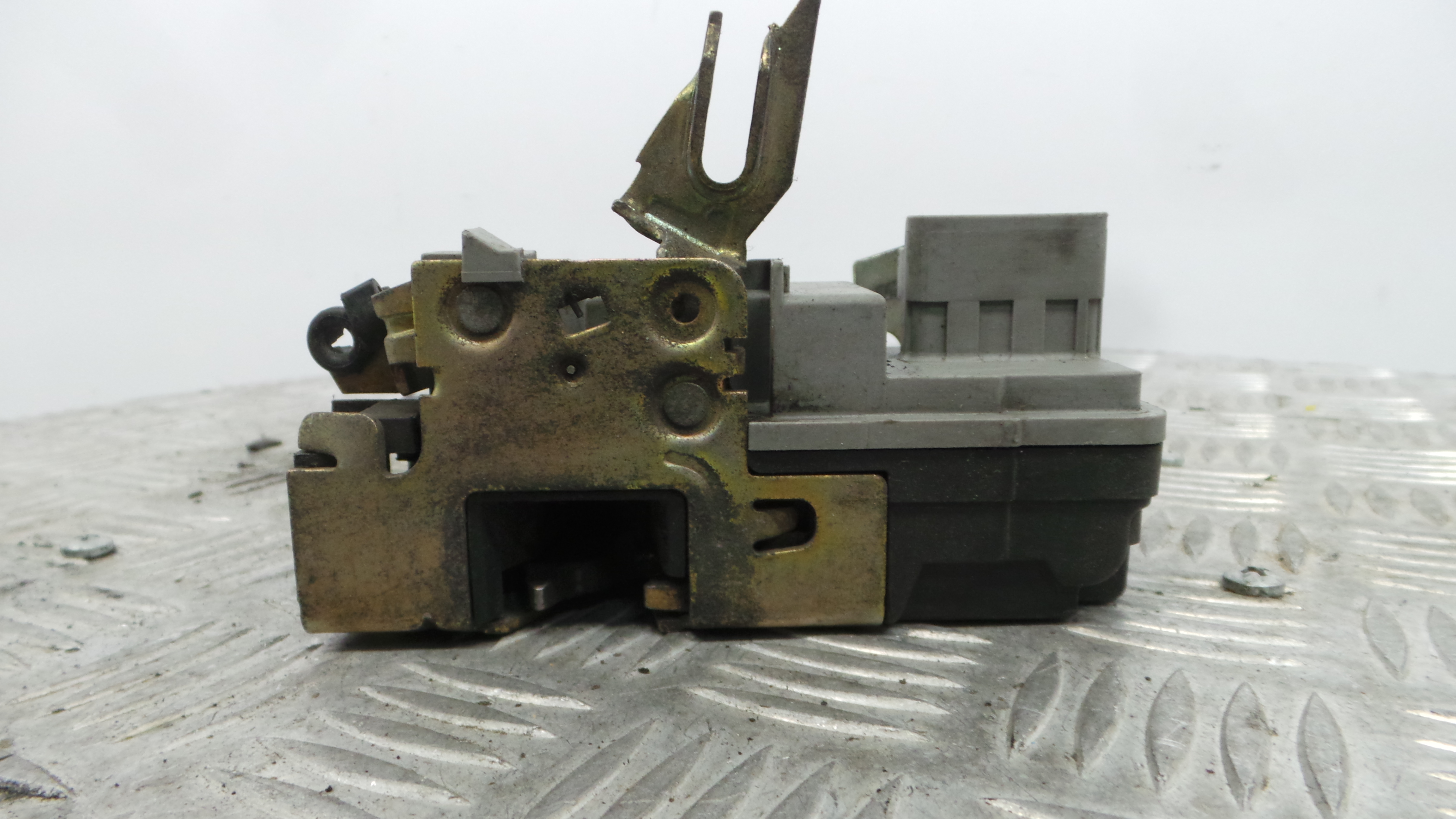 Fecho da Porta Frente Dto 9136J2 - CITROËN XSARA (N1)-36629546 Fecho da Porta Frente Dto 9136J2 - CITROËN XSARA (N1)-36629546