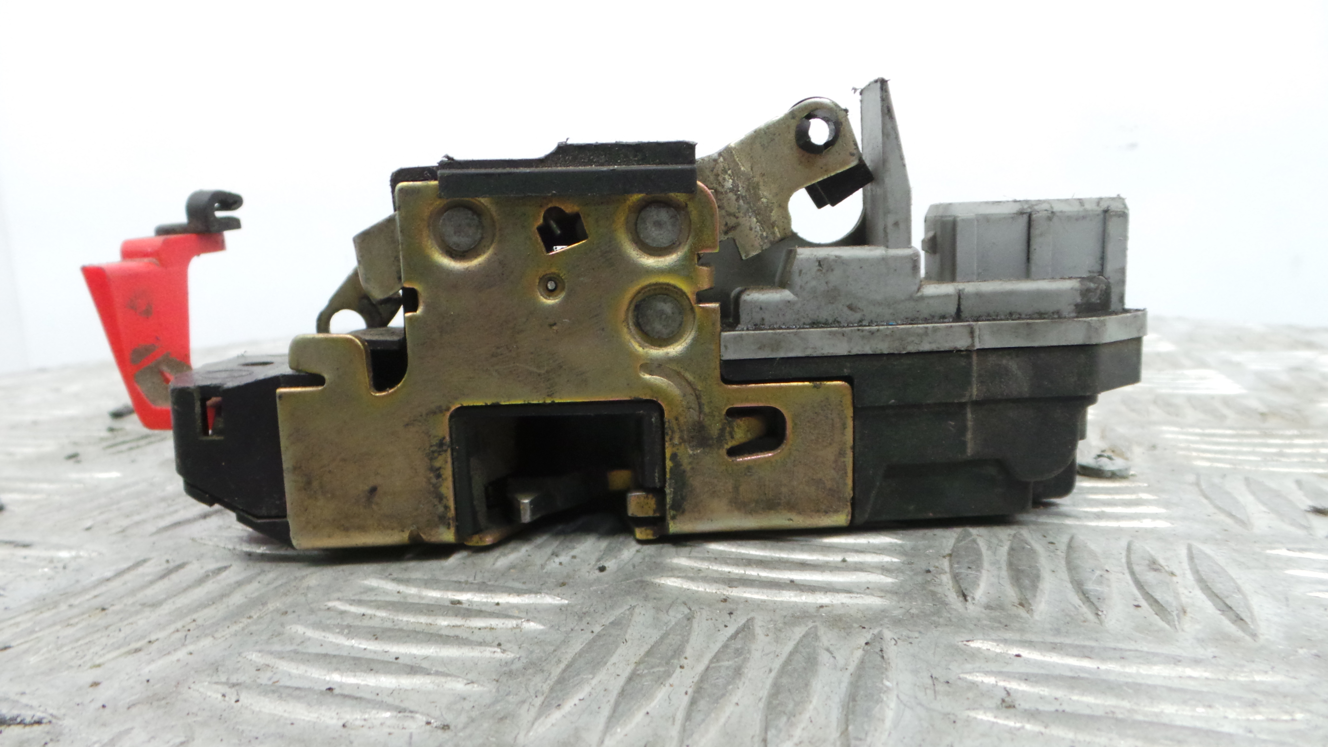 Fecho da Porta Trás Dto 913884 - CITROËN XSARA Break (N2), XSARA Estate (N2)-36629555