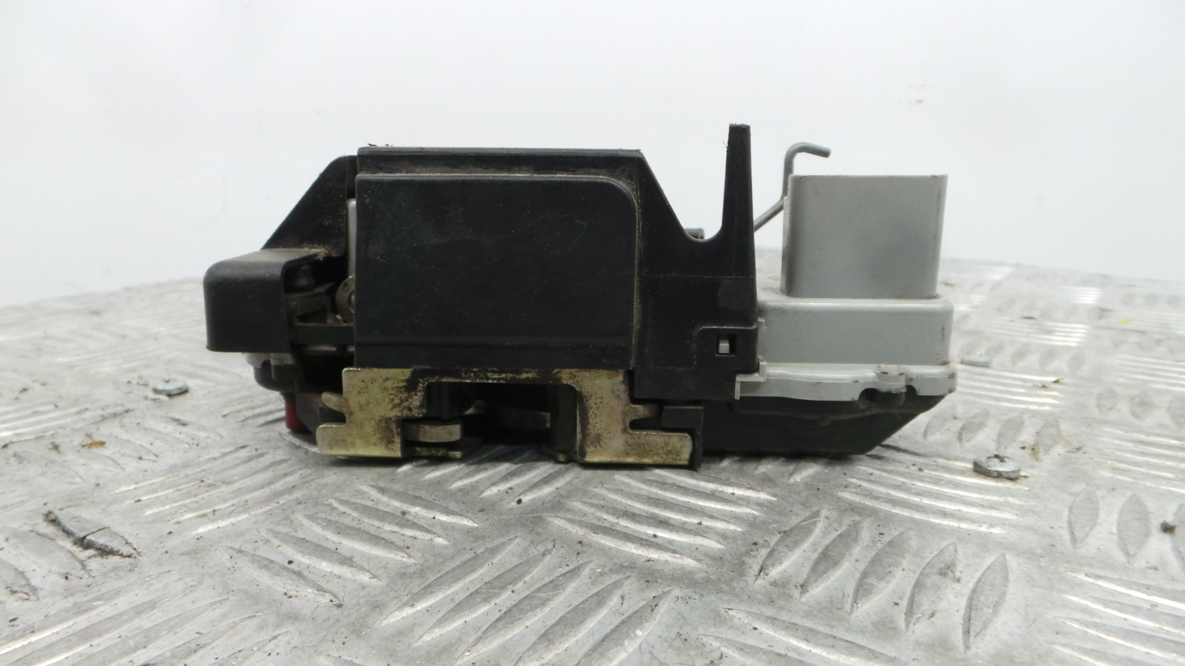 Fecho da Porta Trás Dto 913894 - CITROËN XSARA PICASSO (N68)-36629655 Fecho da Porta Trás Dto 913894 - CITROËN XSARA PICASSO (N68)-36629655