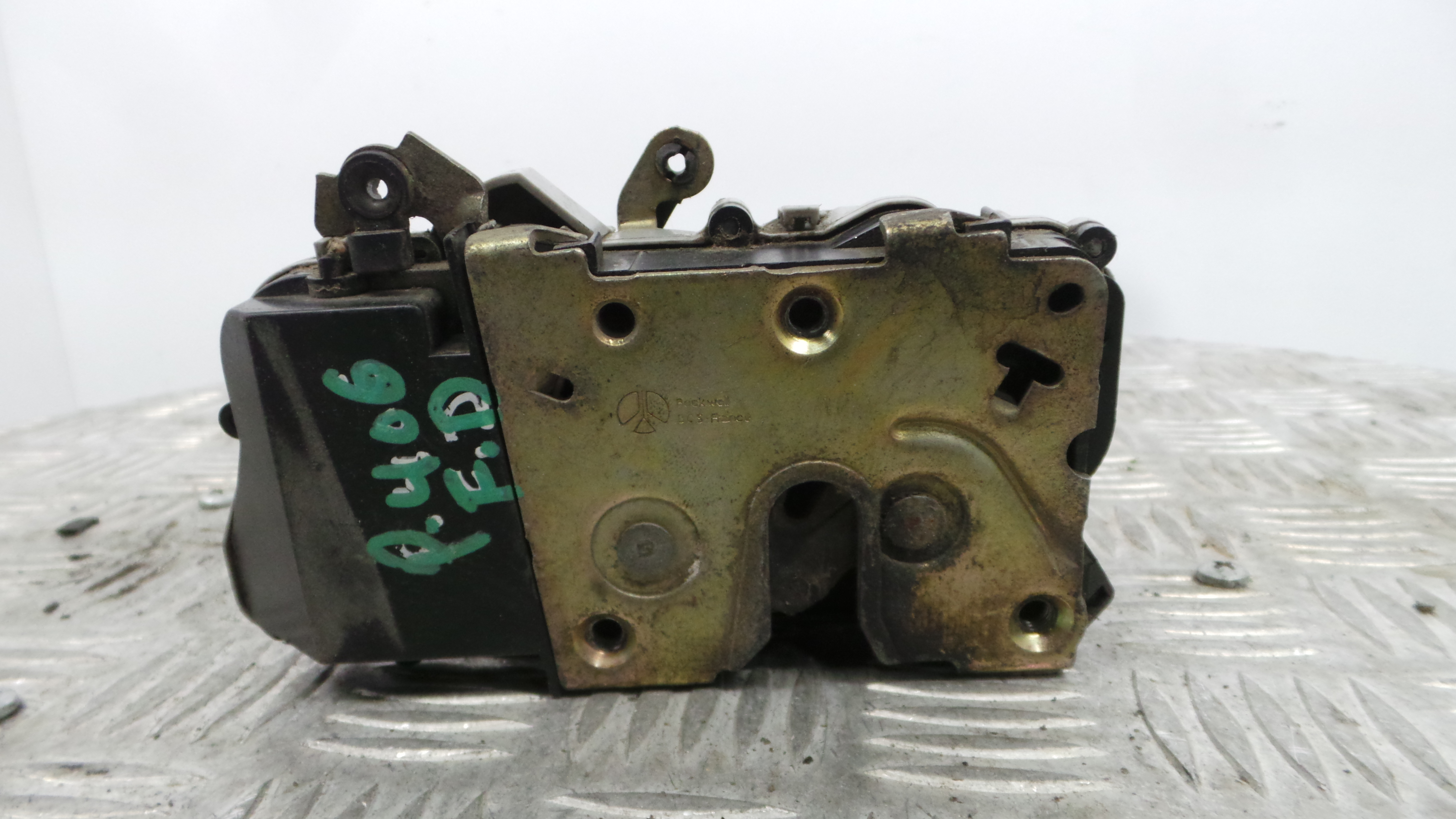 Fecho da Porta Frente Dto 9136H9 - PEUGEOT 406 (8B)-36629661