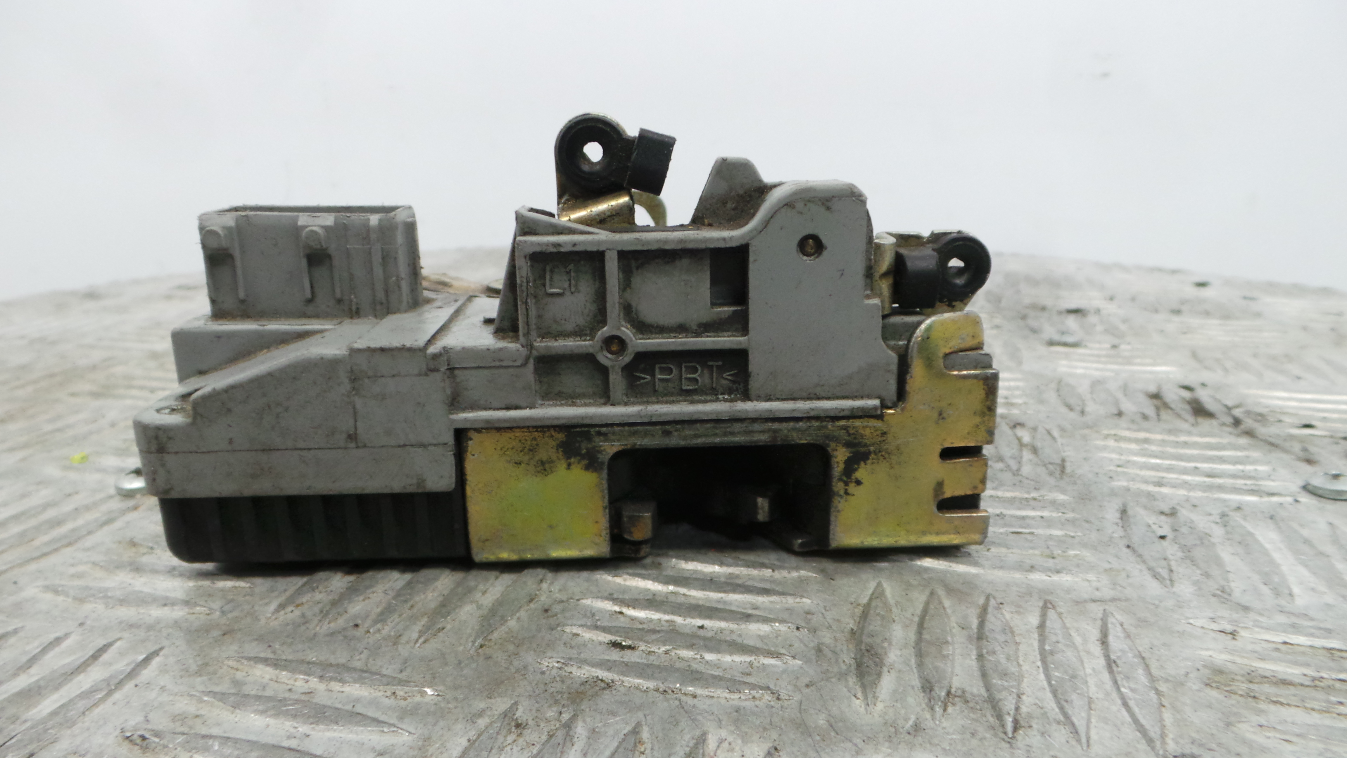 Fecho da Porta Esq 9135C3 - PEUGEOT 206 Hatchback (2A/C)-36629683