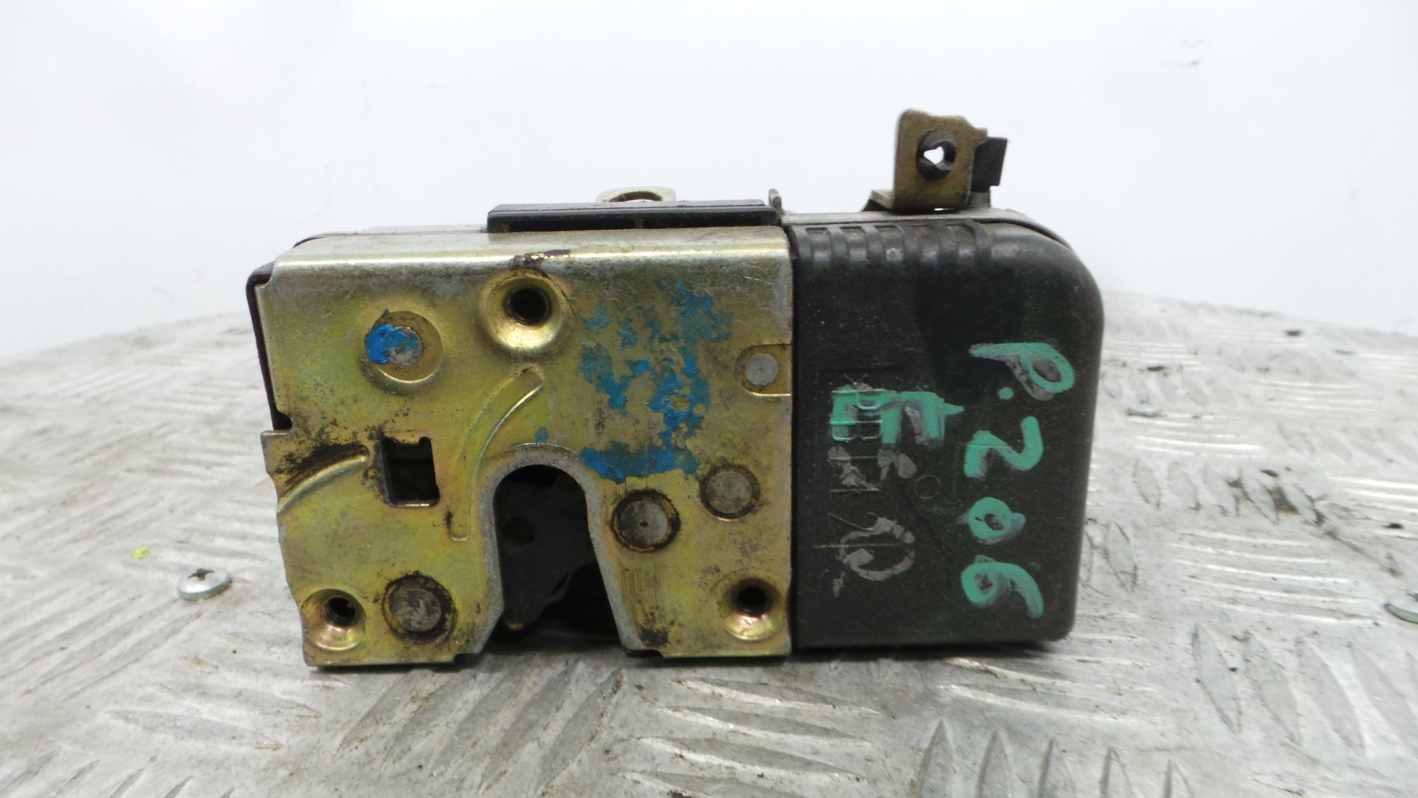 Fecho da Porta Esq 9135C3 - PEUGEOT 206 Hatchback (2A/C)-36629683