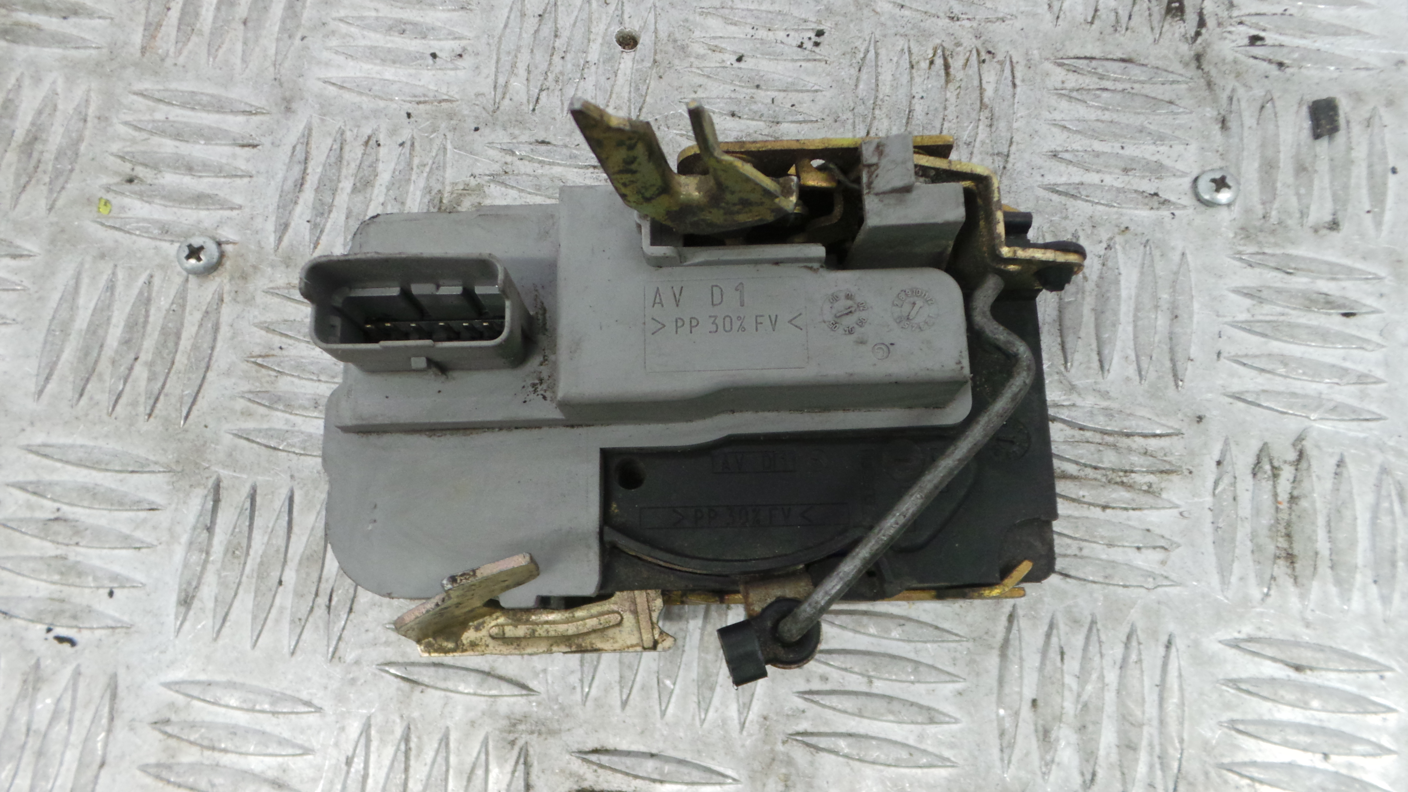 Fecho da Porta Frente Dto 9136J3 - CITROËN XSARA PICASSO (N68)-36629998