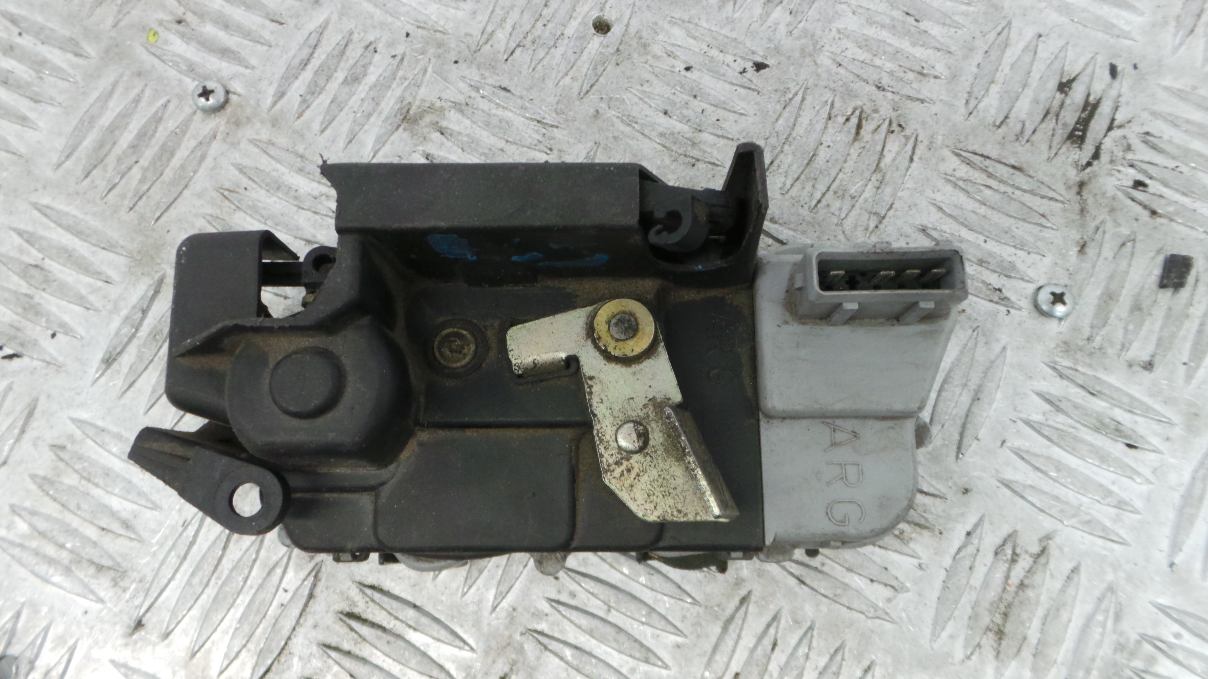 Fecho da Porta Trás Esq 913769 - CITROËN XSARA (N1)-36630012