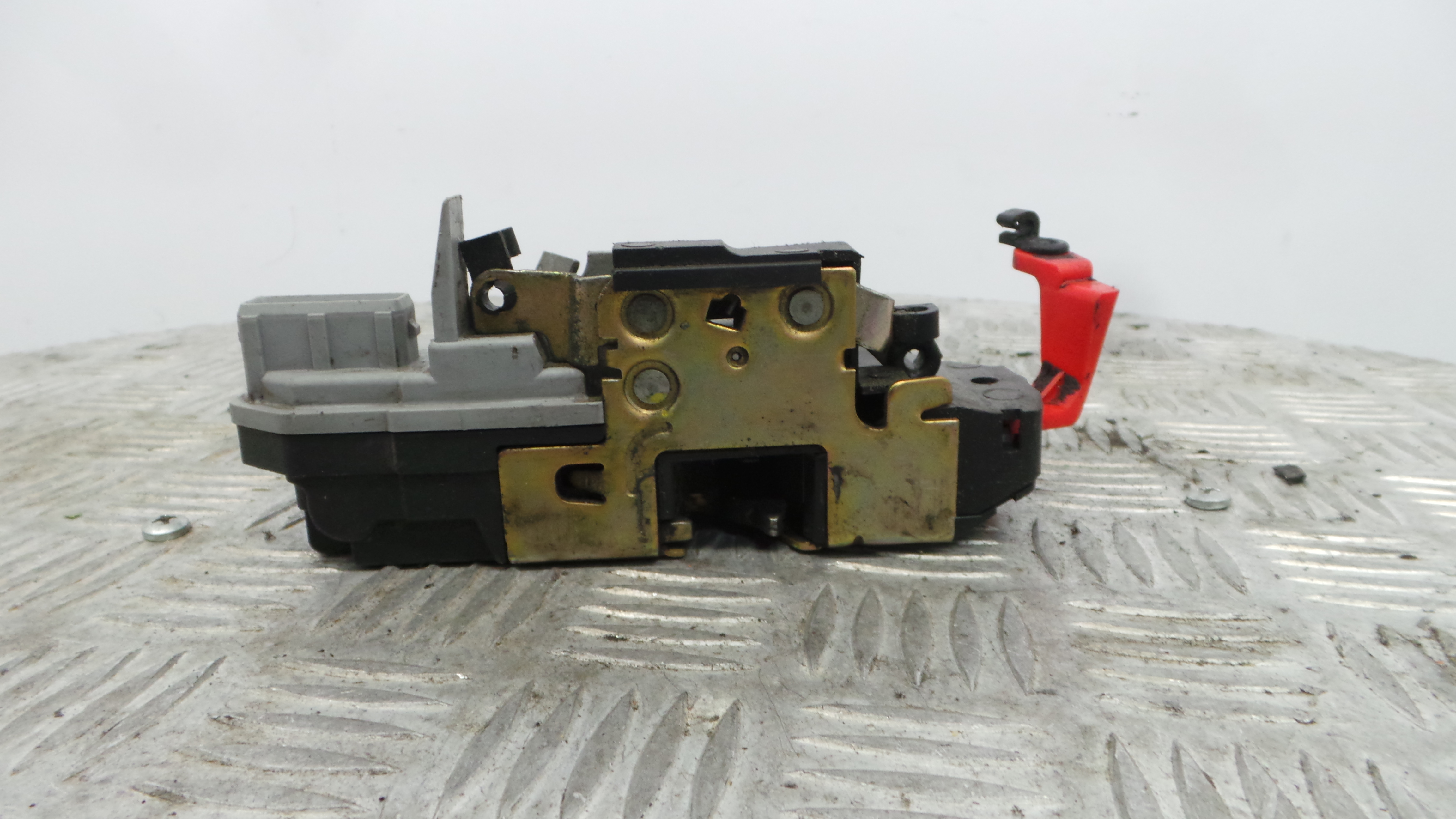 Fecho da Porta Trás Esq 913769 - CITROËN XSARA (N1)-36630028