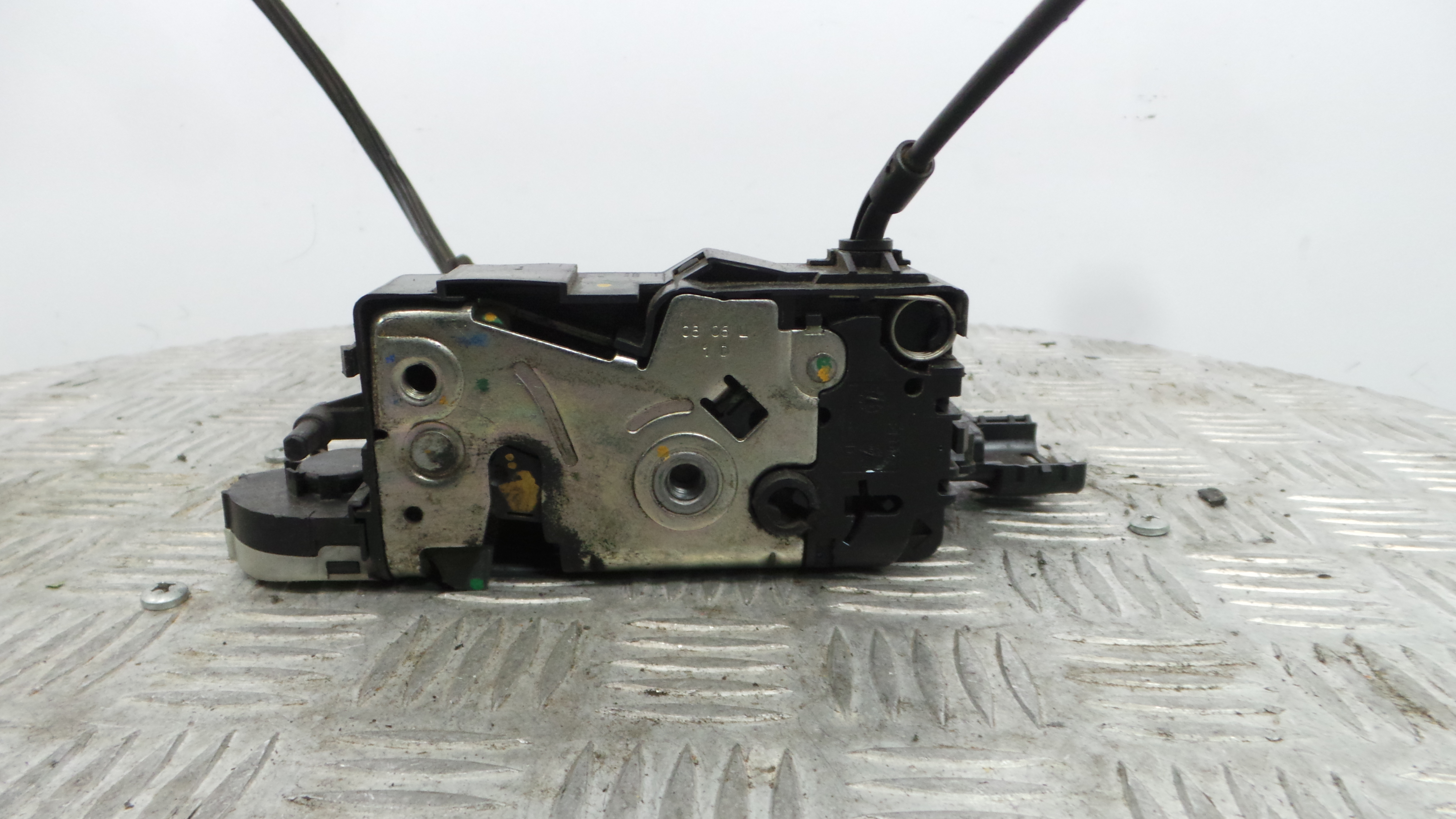 Fecho da Porta Frente Dto 24093158 - PEUGEOT 207 (WA_, WC_), 207/207+ (WA_, WC_)-36630031