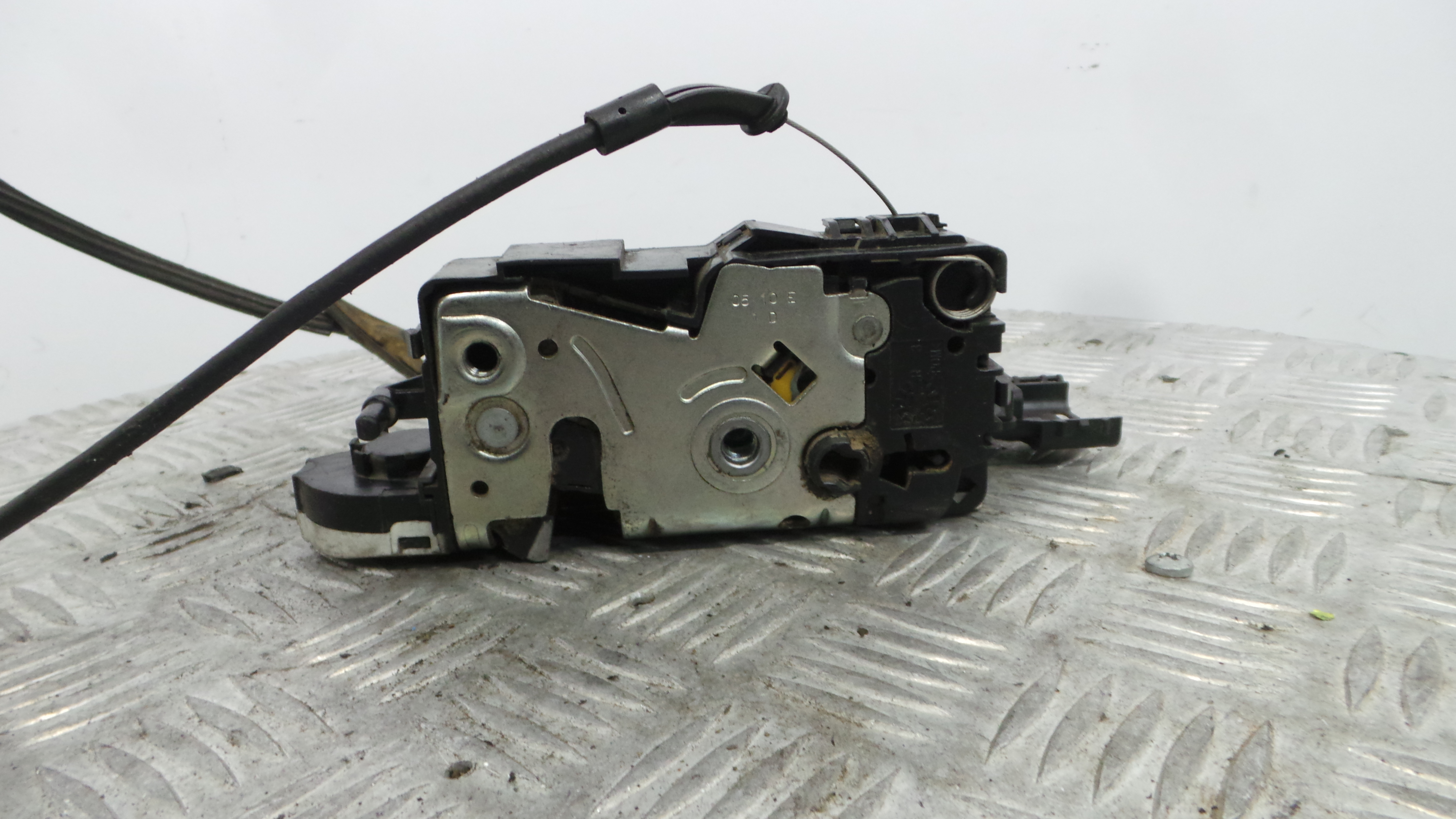 Fecho da Porta Frente Dto 24094158 - PEUGEOT 207 SW (WK_)-36630062