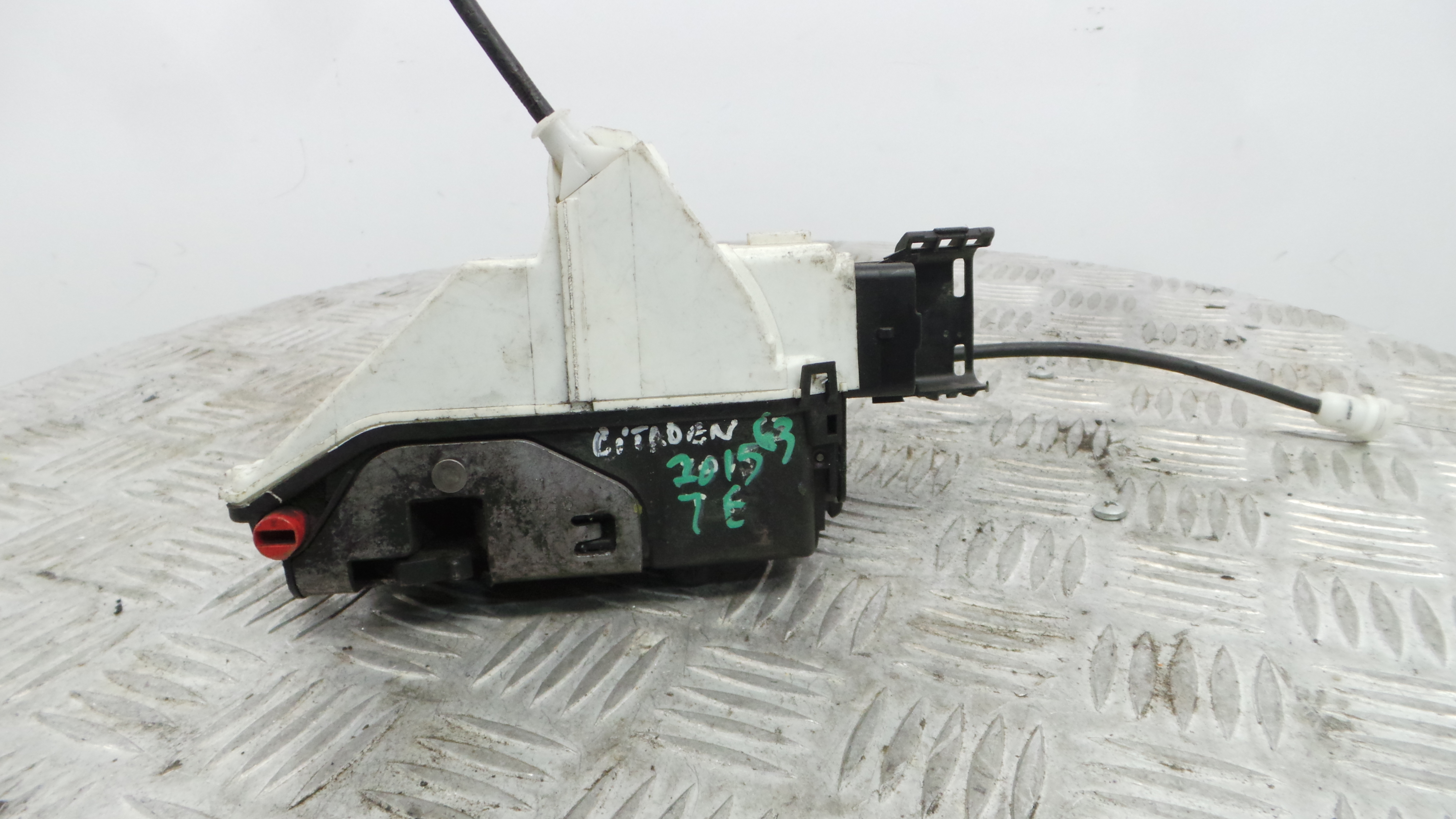 Fecho da Porta Trás Esq PSA006248 - CITROËN C3 II (SC_)-36630175