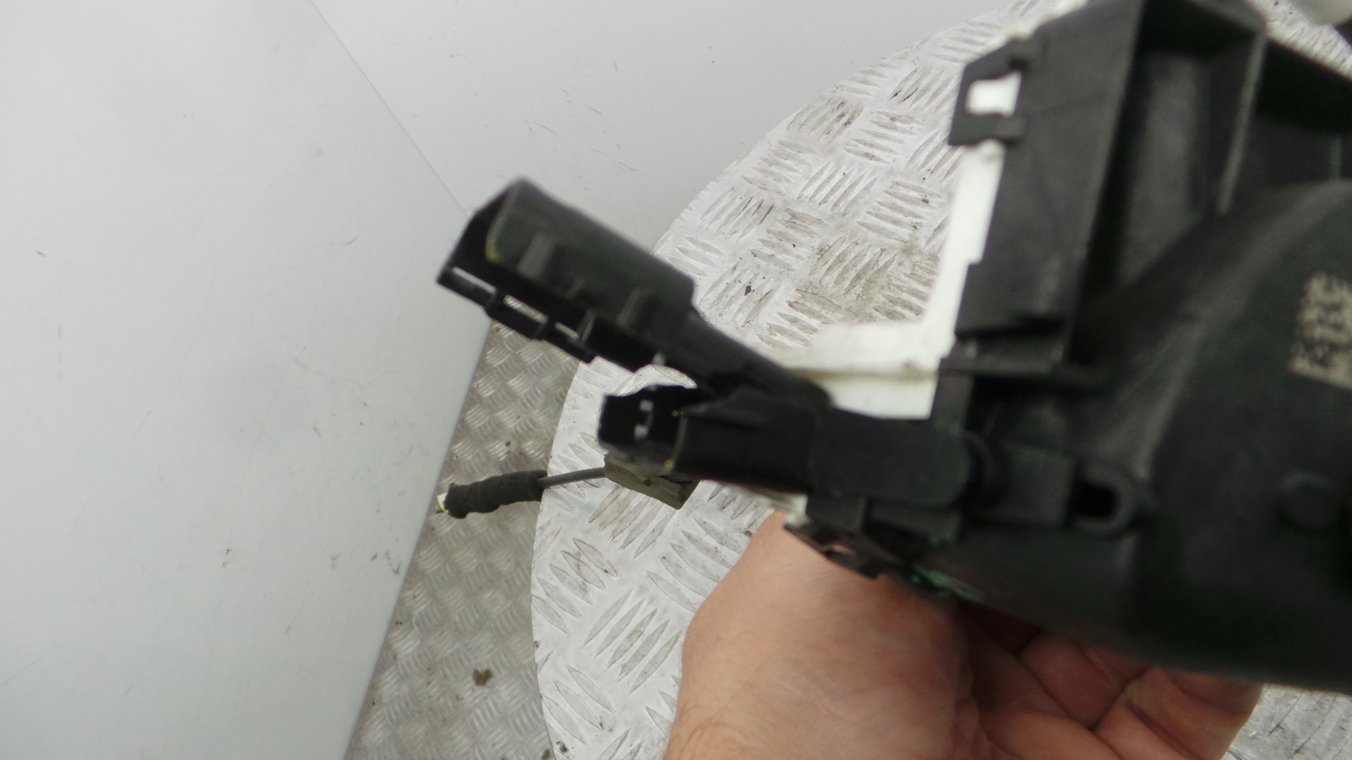 Fecho da Porta Trás Esq PSA006248 - CITROËN C3 II (SC_)-36630175