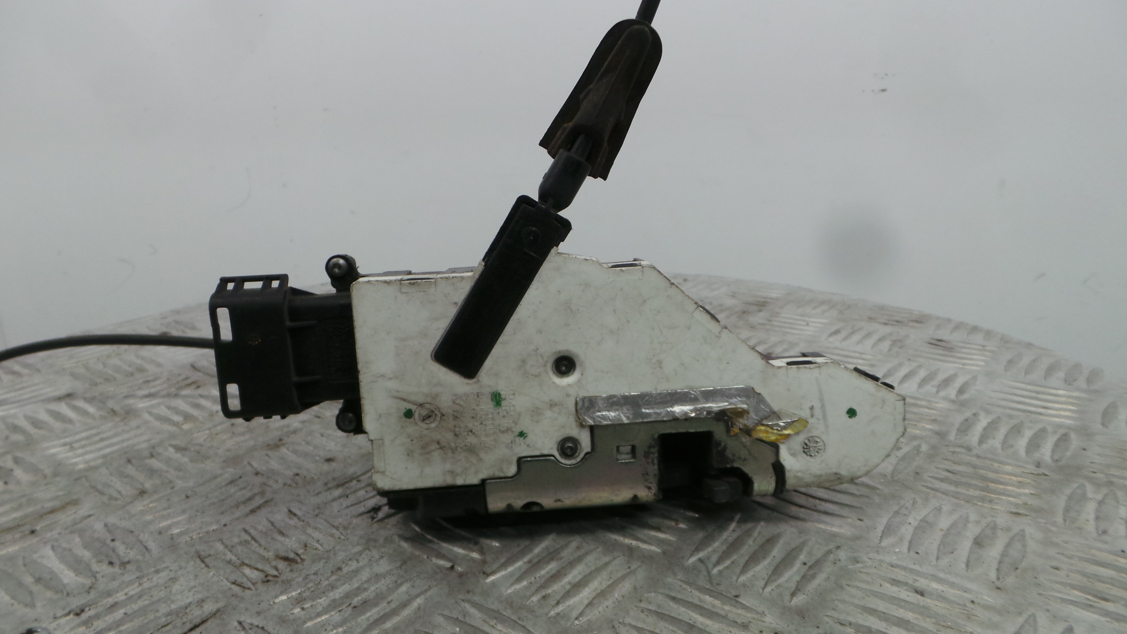 Fecho da Porta Trás Dto 24094158 - PEUGEOT 207 (WA_, WC_), 207/207+ (WA_, WC_)-36630189 Fecho da Porta Trás Dto 24094158 - PEUGEOT 207 (WA_, WC_), 207/207+ (WA_, WC_)-36630189