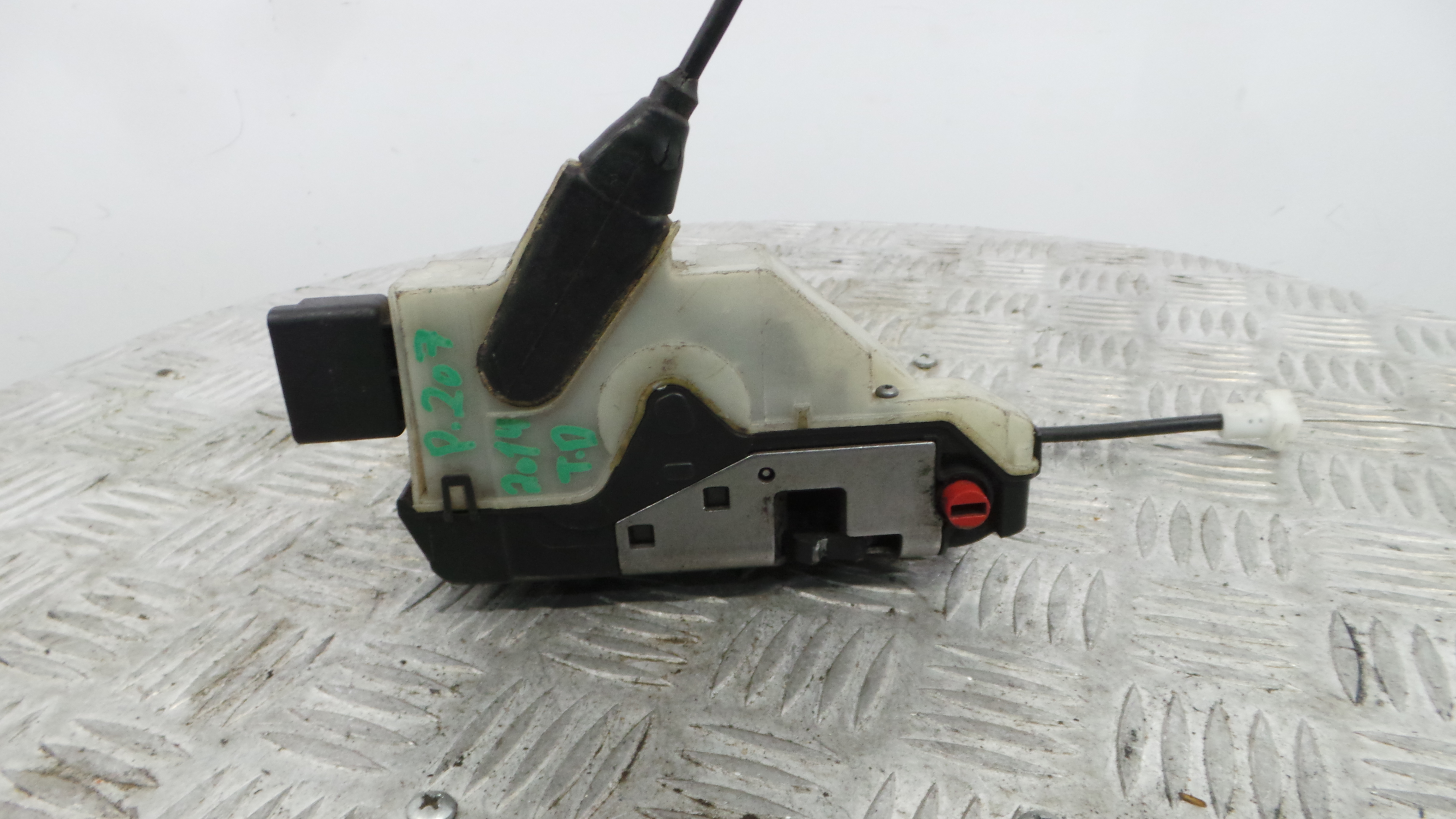 Fecho da Porta Trás Dto - PEUGEOT 207 (WA_, WC_), 207/207+ (WA_, WC_)-36630203 Fecho da Porta Trás Dto - PEUGEOT 207 (WA_, WC_), 207/207+ (WA_, WC_)-36630203