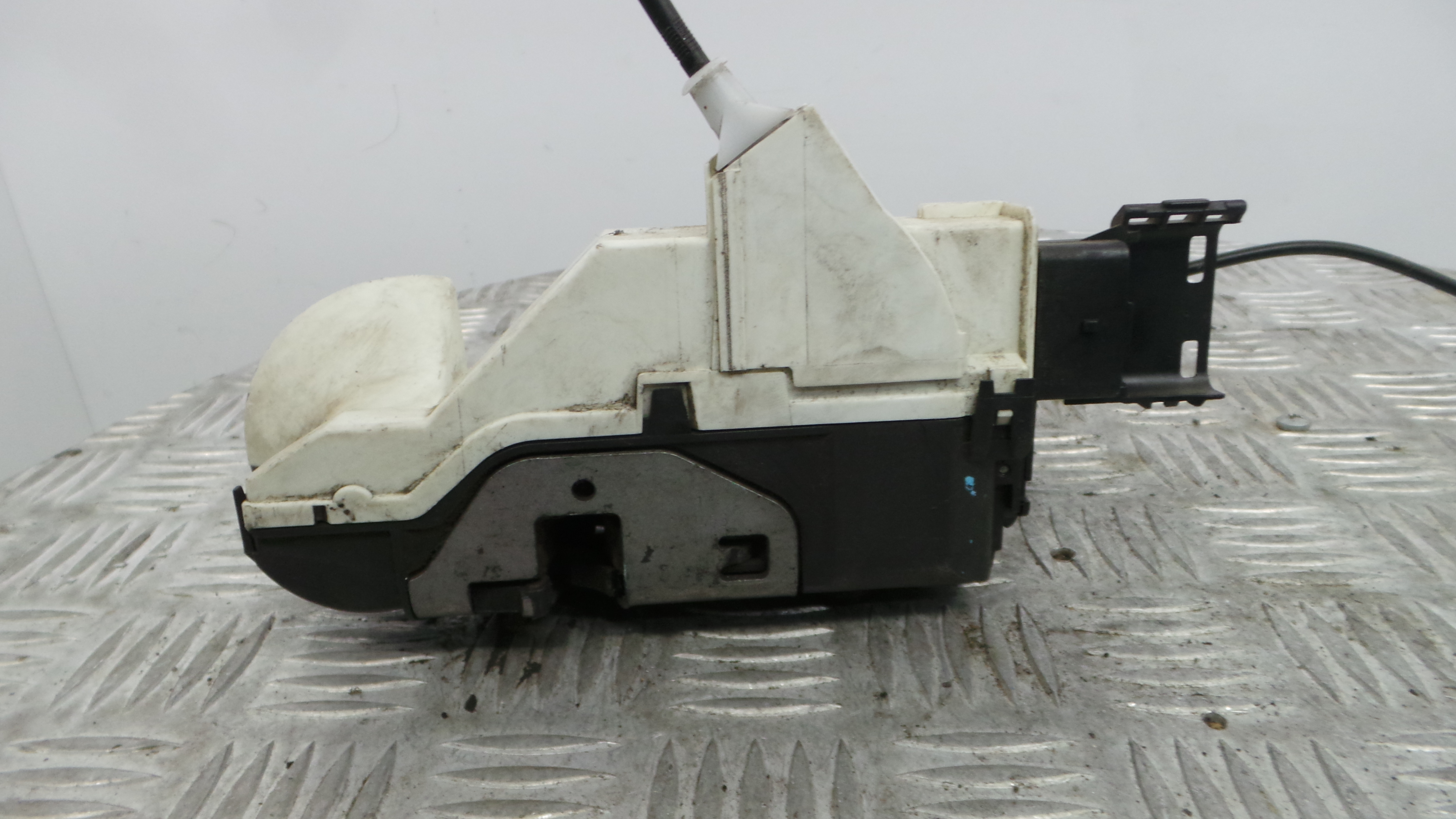 Fecho da Porta Frente Esq PSA828406 - PEUGEOT PARTNER Caixa/monovolume-36630236 Fecho da Porta Frente Esq PSA828406 - PEUGEOT PARTNER Caixa/monovolume-36630236