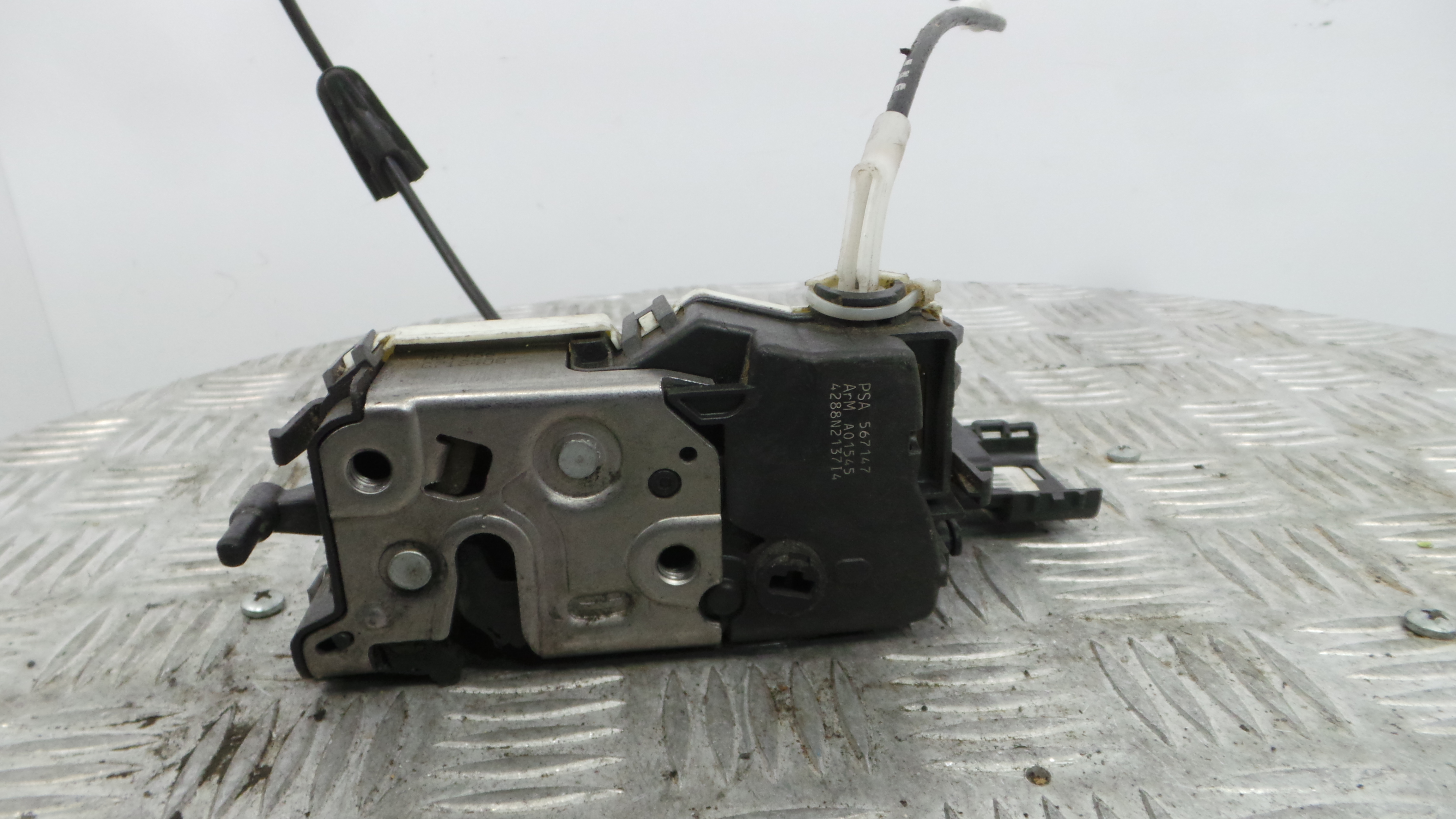 Fecho da Porta Frente Dto PSA567147 - PEUGEOT 308 I (4A_, 4C_)-36630262