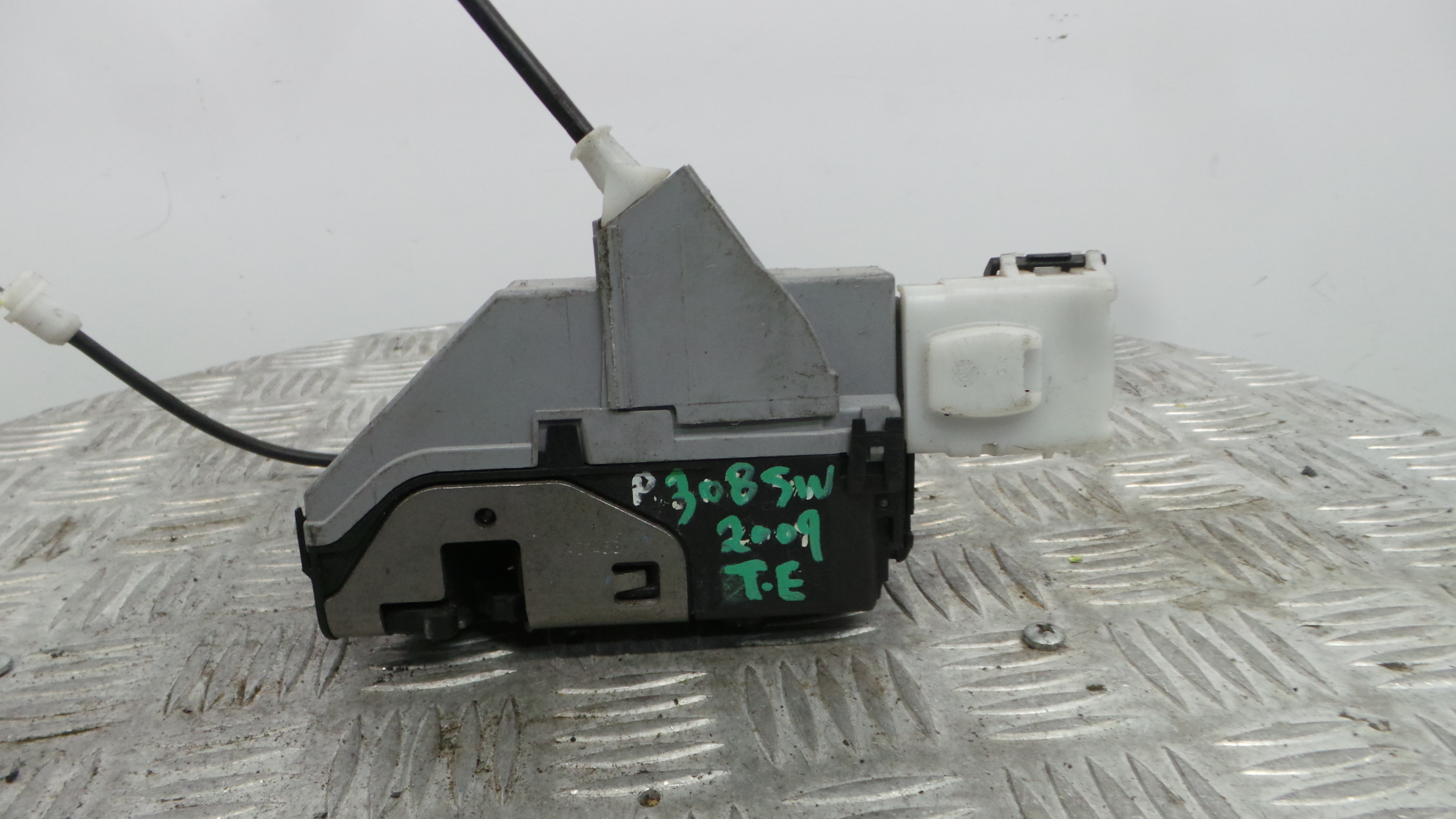 Fecho da Porta Trás Esq PSA567165 - PEUGEOT 308 SW I (4E_, 4H_)-36630266 Fecho da Porta Trás Esq PSA567165 - PEUGEOT 308 SW I (4E_, 4H_)-36630266