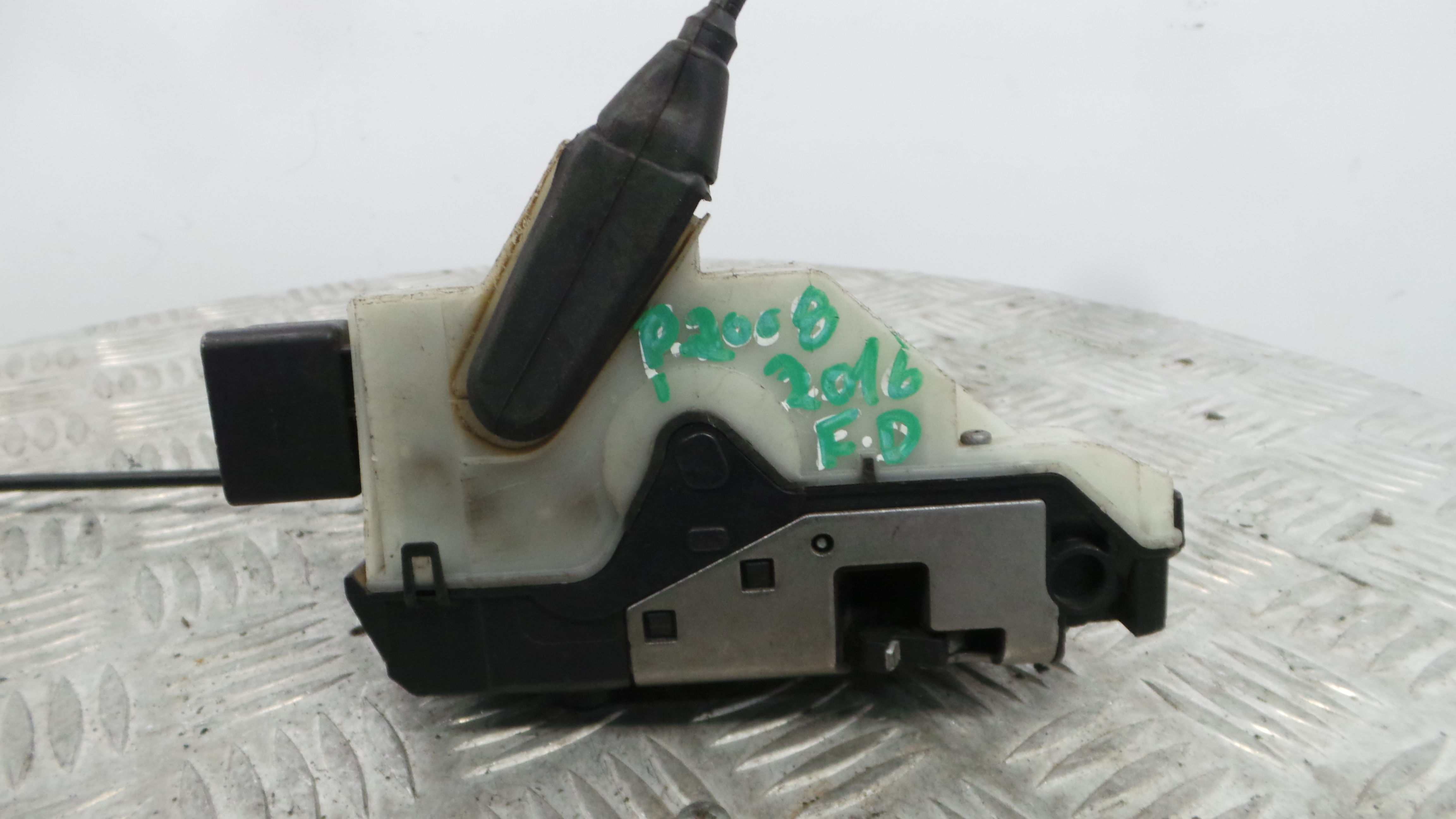 Fecho da Porta Frente Dto 9812500780 - PEUGEOT 2008 I (CU_)-36630350