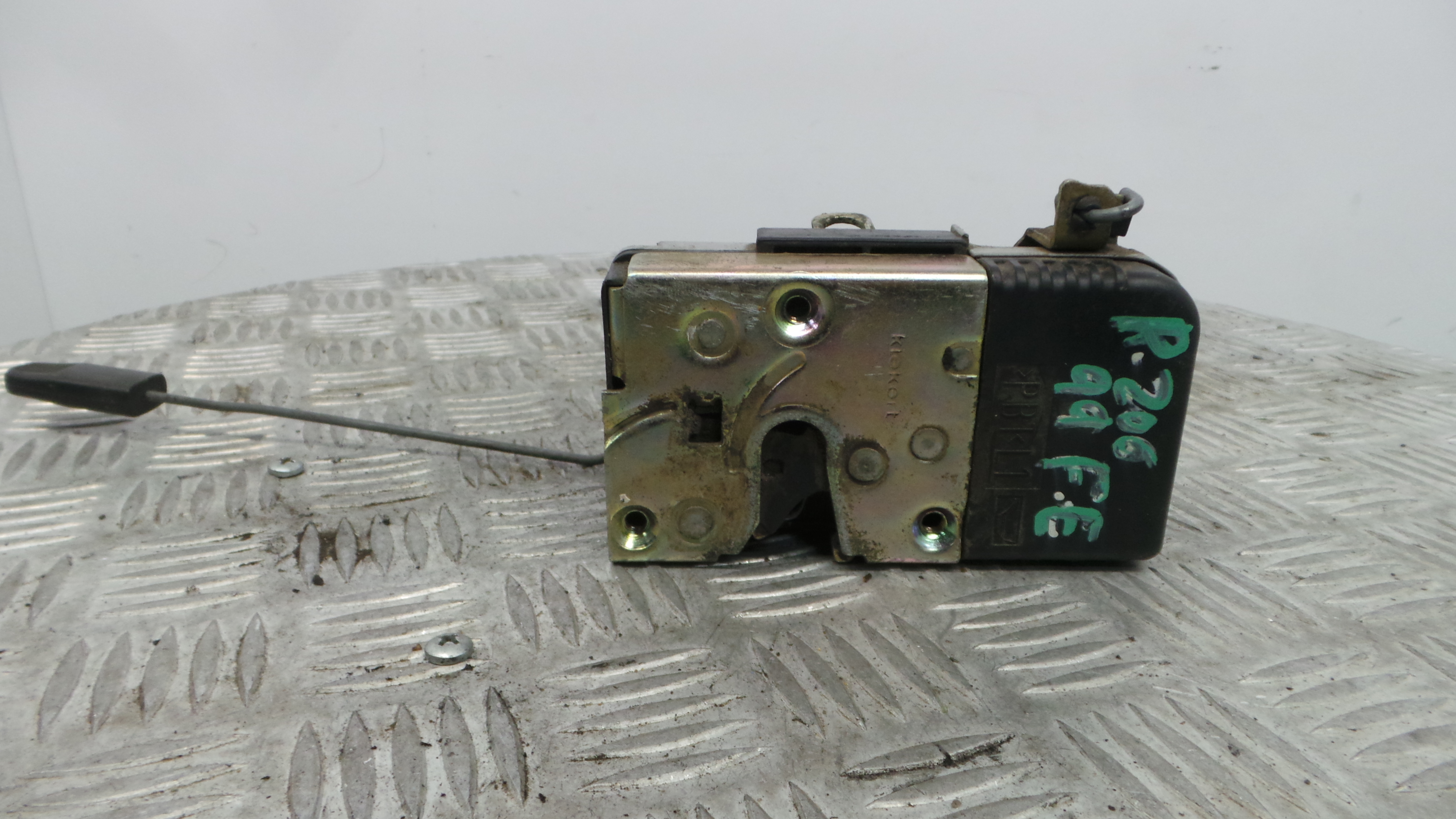 Fecho da Porta Frente Esq 9135C3 - PEUGEOT 206 Hatchback (2A/C)-36630357