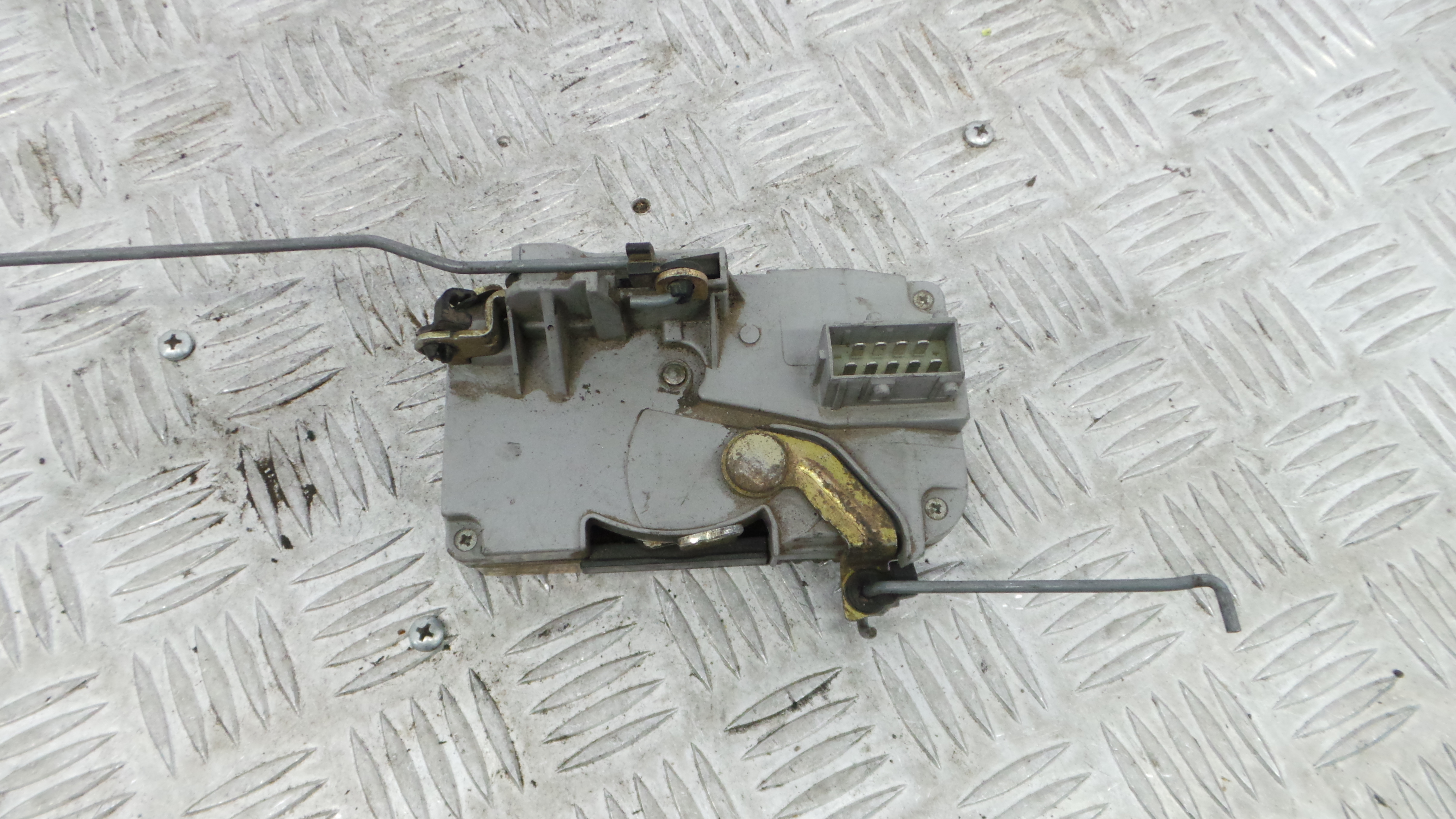 Fecho da Porta Frente Esq 9135C3 - PEUGEOT 206 Hatchback (2A/C)-36630357