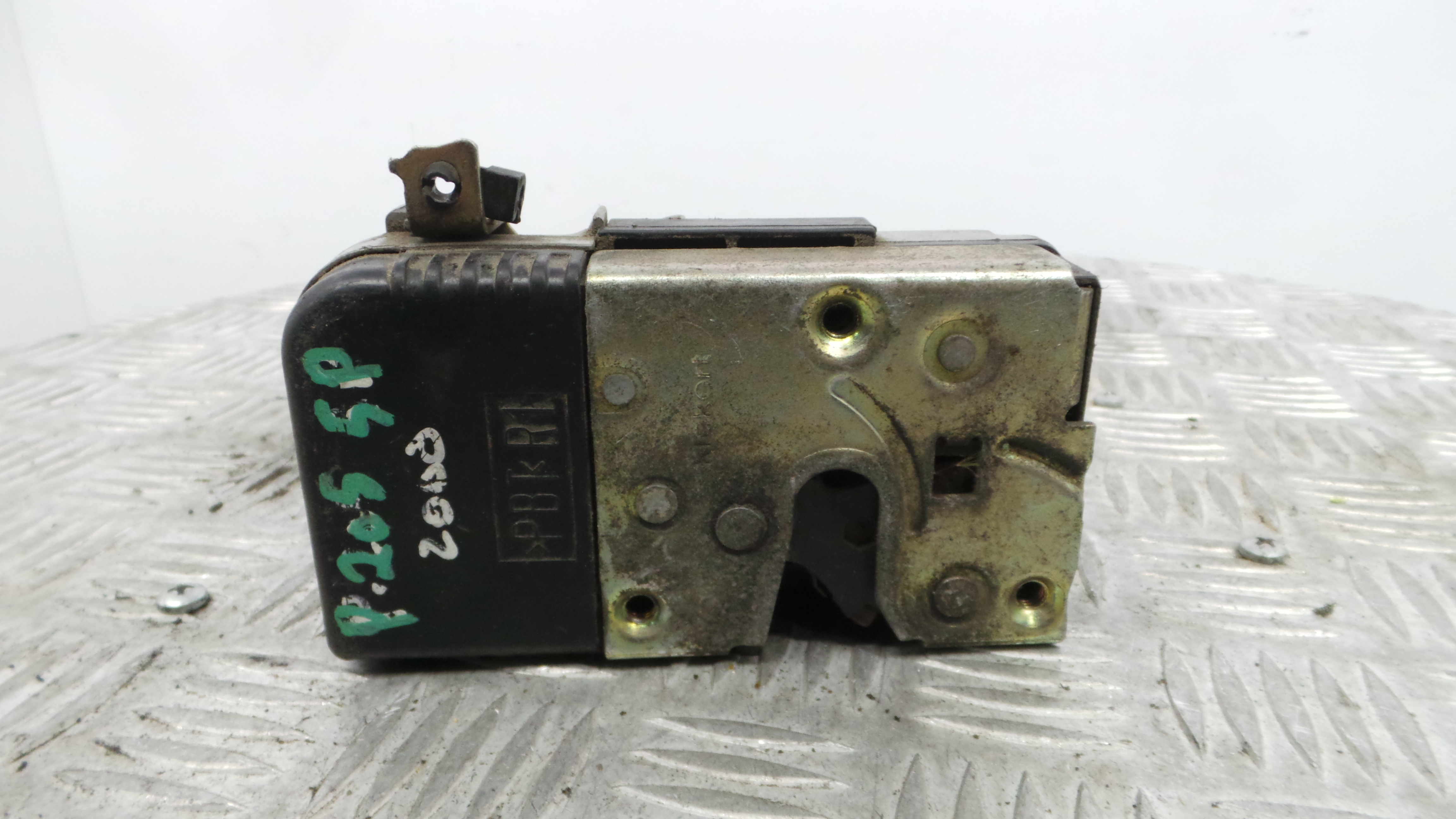 Fecho da Porta Frente Dto 9136S7 - PEUGEOT 206 Hatchback (2A/C)-36630360