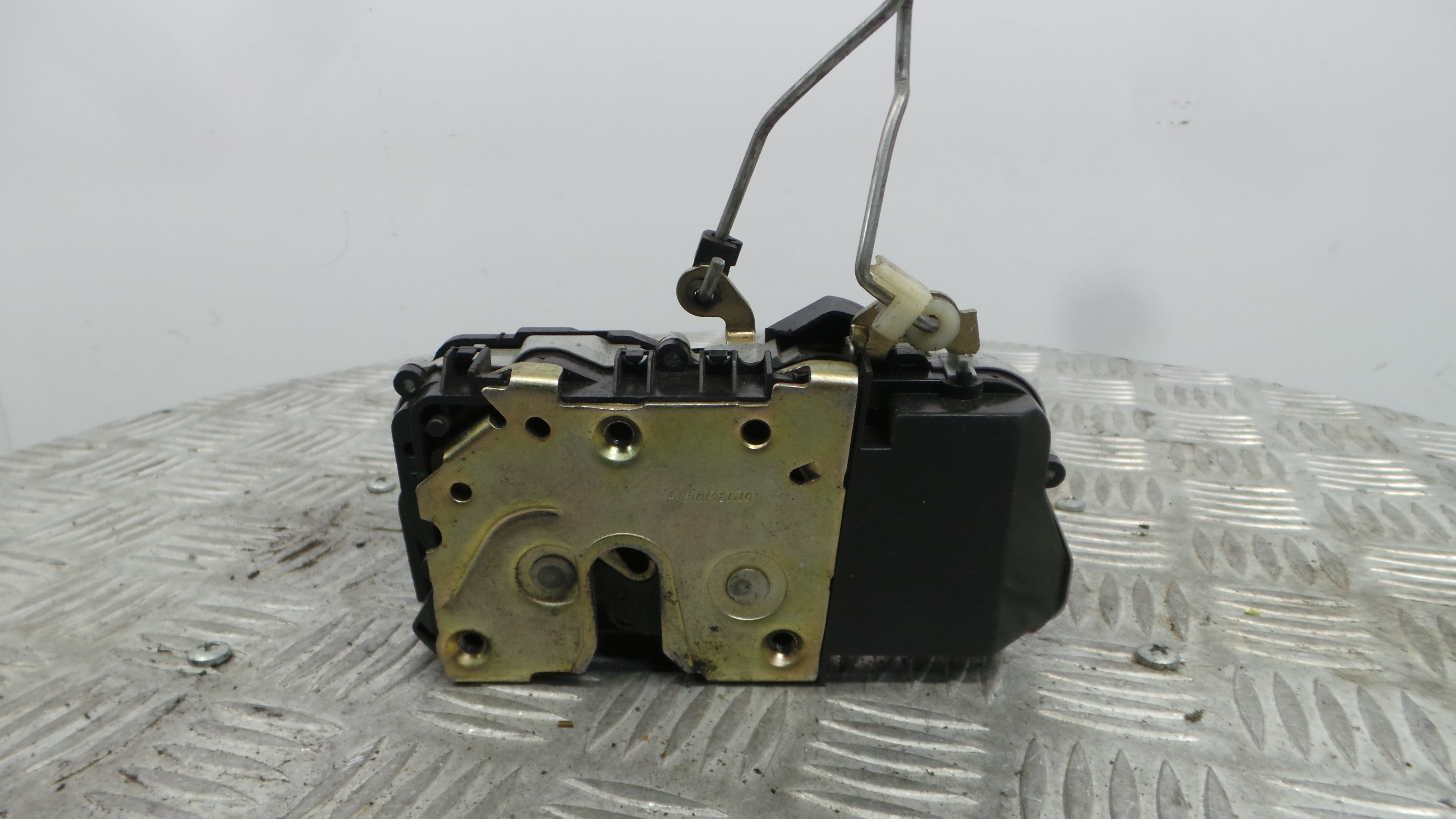 Fecho da Porta Frente Esq 9135N6 - PEUGEOT 307 (3A/C)-36630363