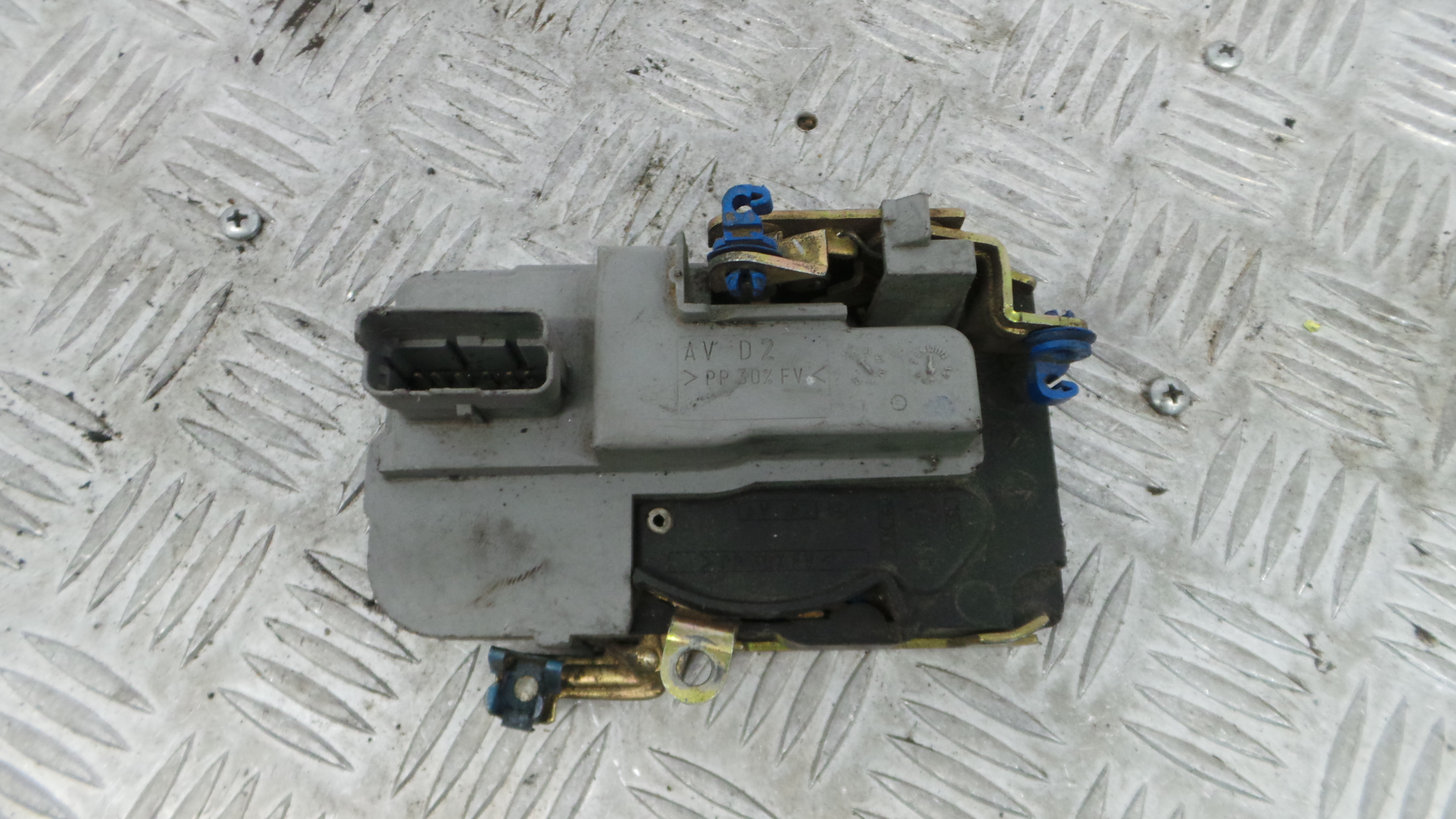 Fecho da Porta Frente Dto 9136J4 - PEUGEOT PARTNER Caixa/monovolume (5_, G_), PARTNER Van (5_, G_), -36630366