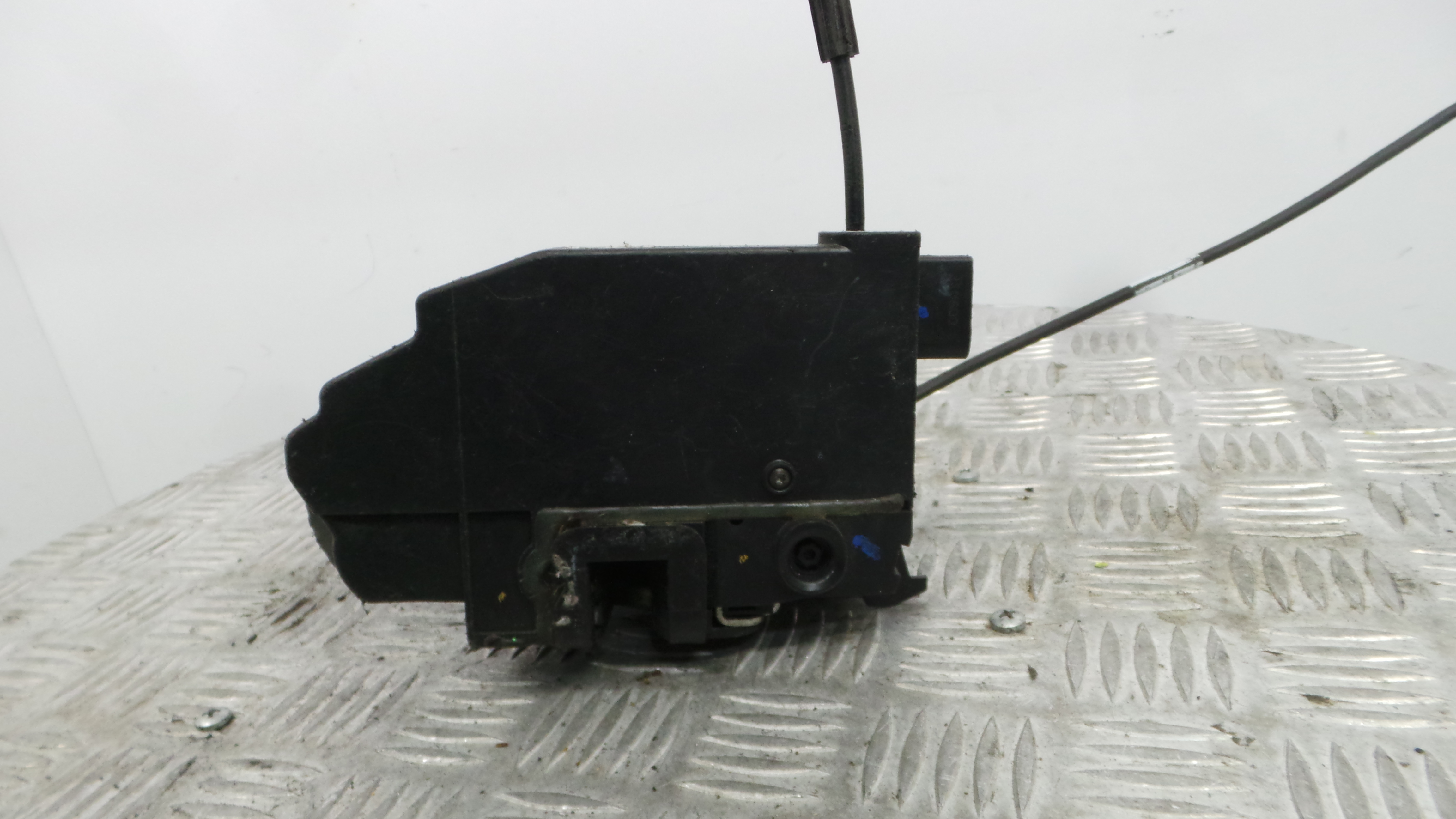 Fecho da Porta Frente Esq 9810309480 - PEUGEOT 308 SW II (LC_, LJ_, LR_, LX_, L4_)-36636125