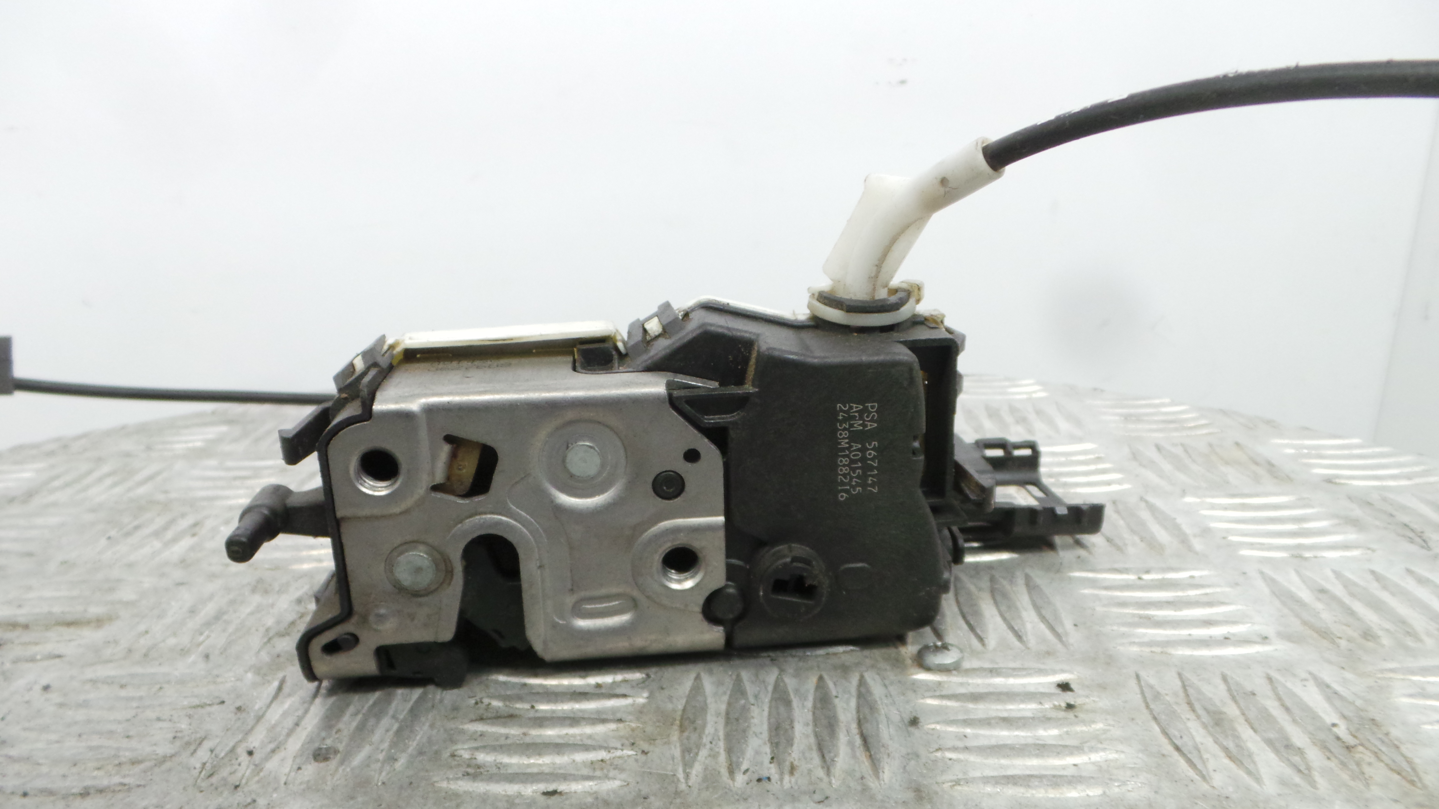 Fecho da Porta Frente Dto PSA567147 - PEUGEOT 308 I (4A_, 4C_)-36636129