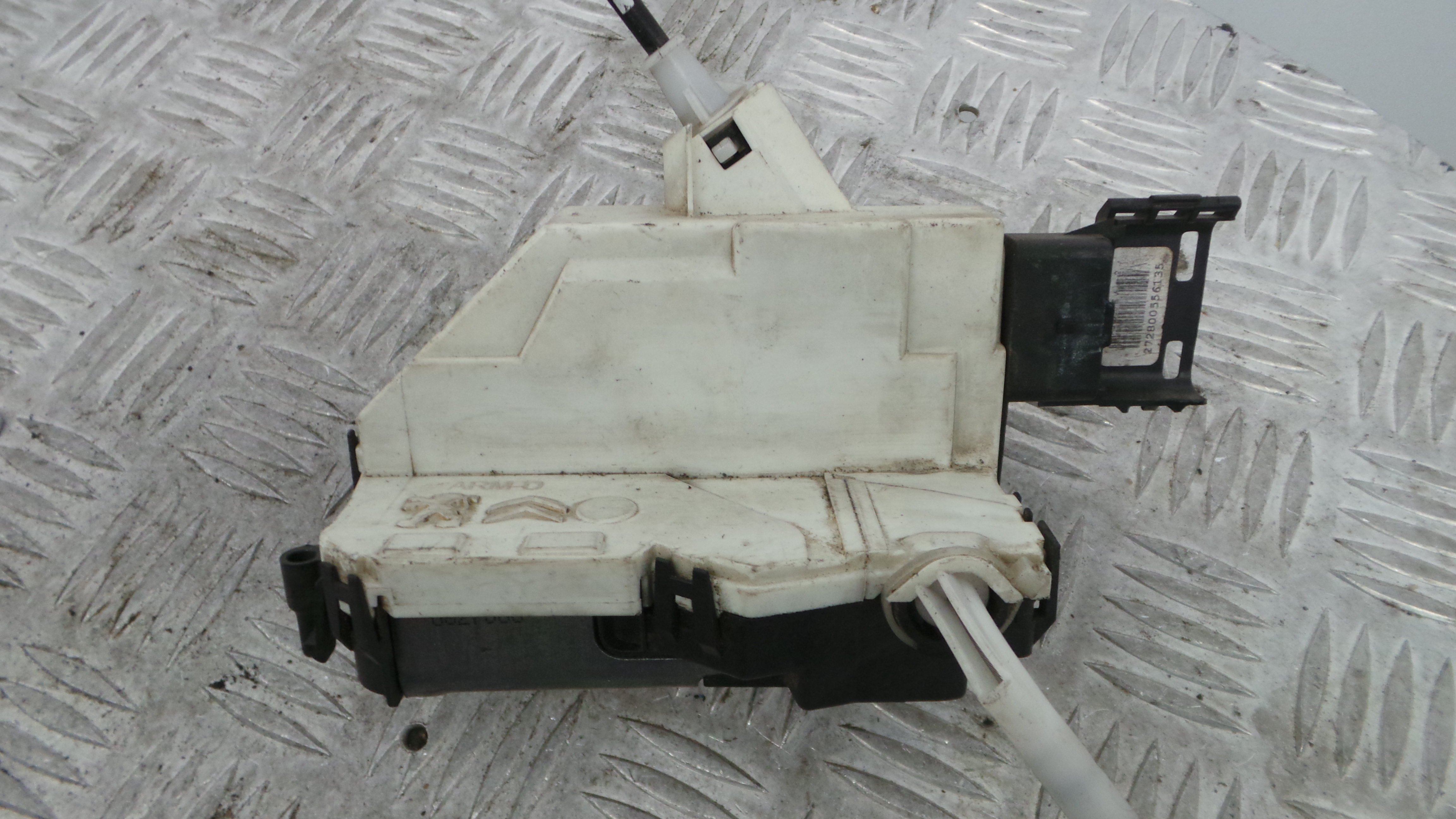 Fecho da Porta Frente Dto PSA567147 - PEUGEOT 308 I (4A_, 4C_)-36636129