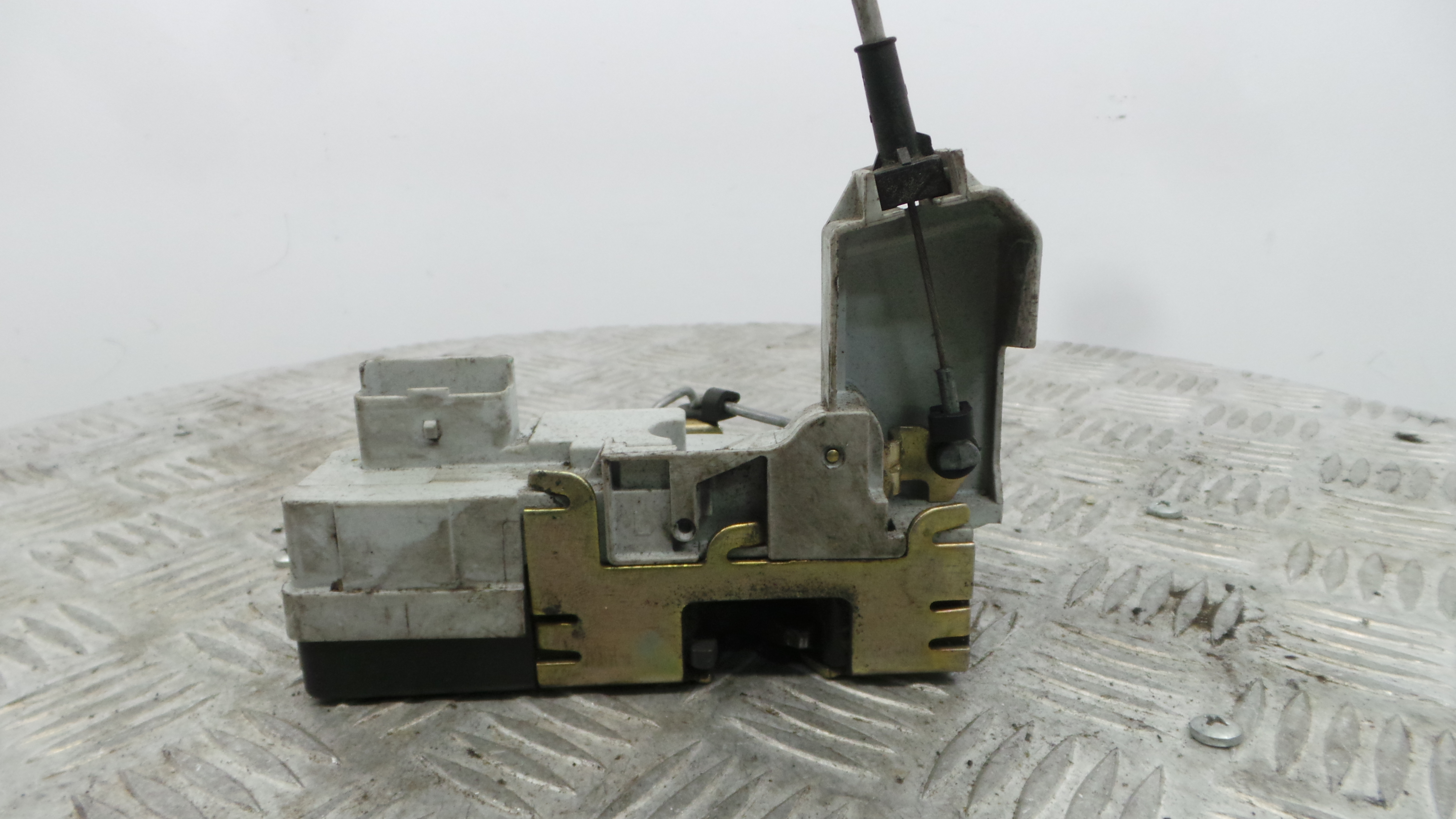 Fecho da Porta Frente Esq 9135N6 - PEUGEOT 307 (3A/C)-36636148 Fecho da Porta Frente Esq 9135N6 - PEUGEOT 307 (3A/C)-36636148