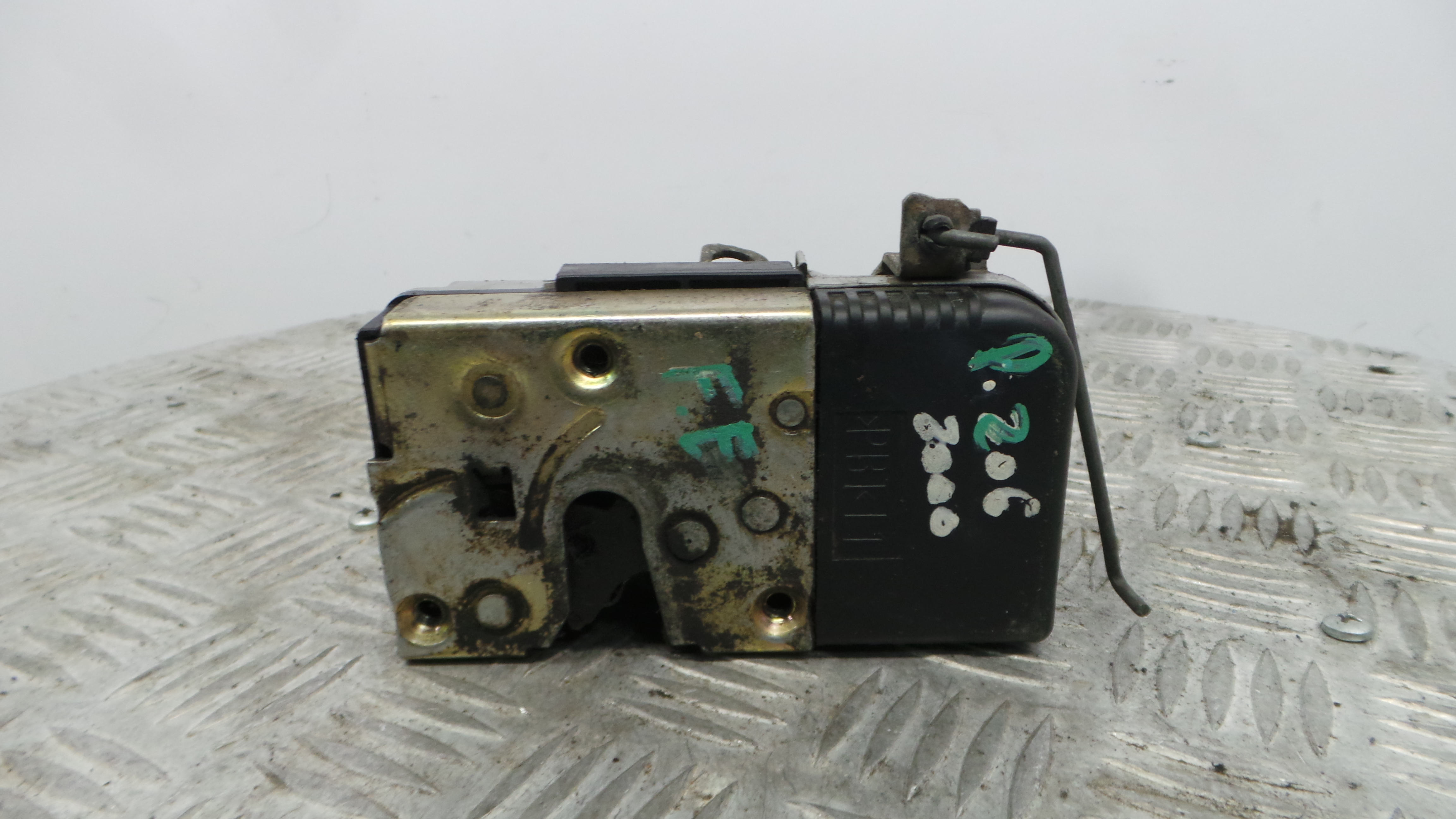 Fecho da Porta Frente Esq 9135H3 - PEUGEOT 206 Hatchback (2A/C)-36636161