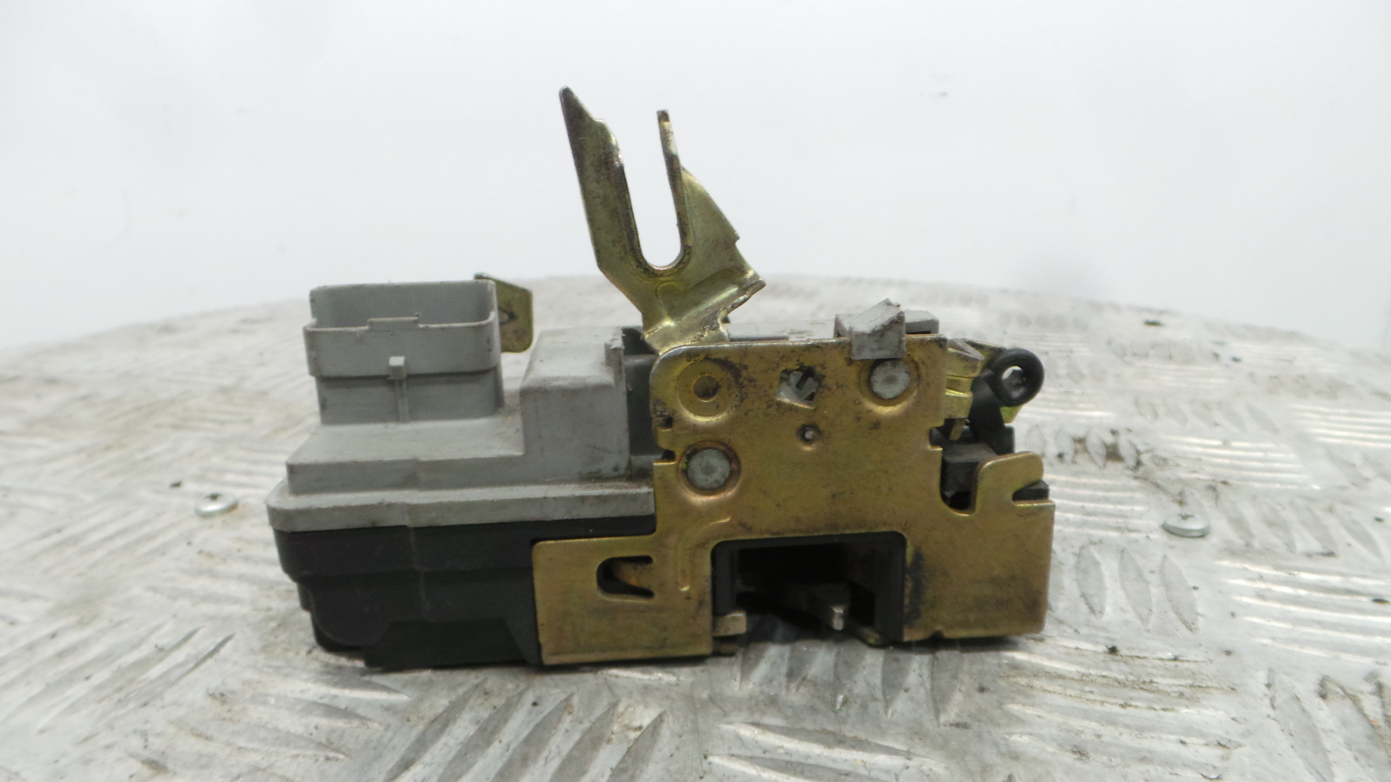 Fecho da Porta Frente Esq 9135H4 - CITROËN XSARA (N1)-36636164 Fecho da Porta Frente Esq 9135H4 - CITROËN XSARA (N1)-36636164