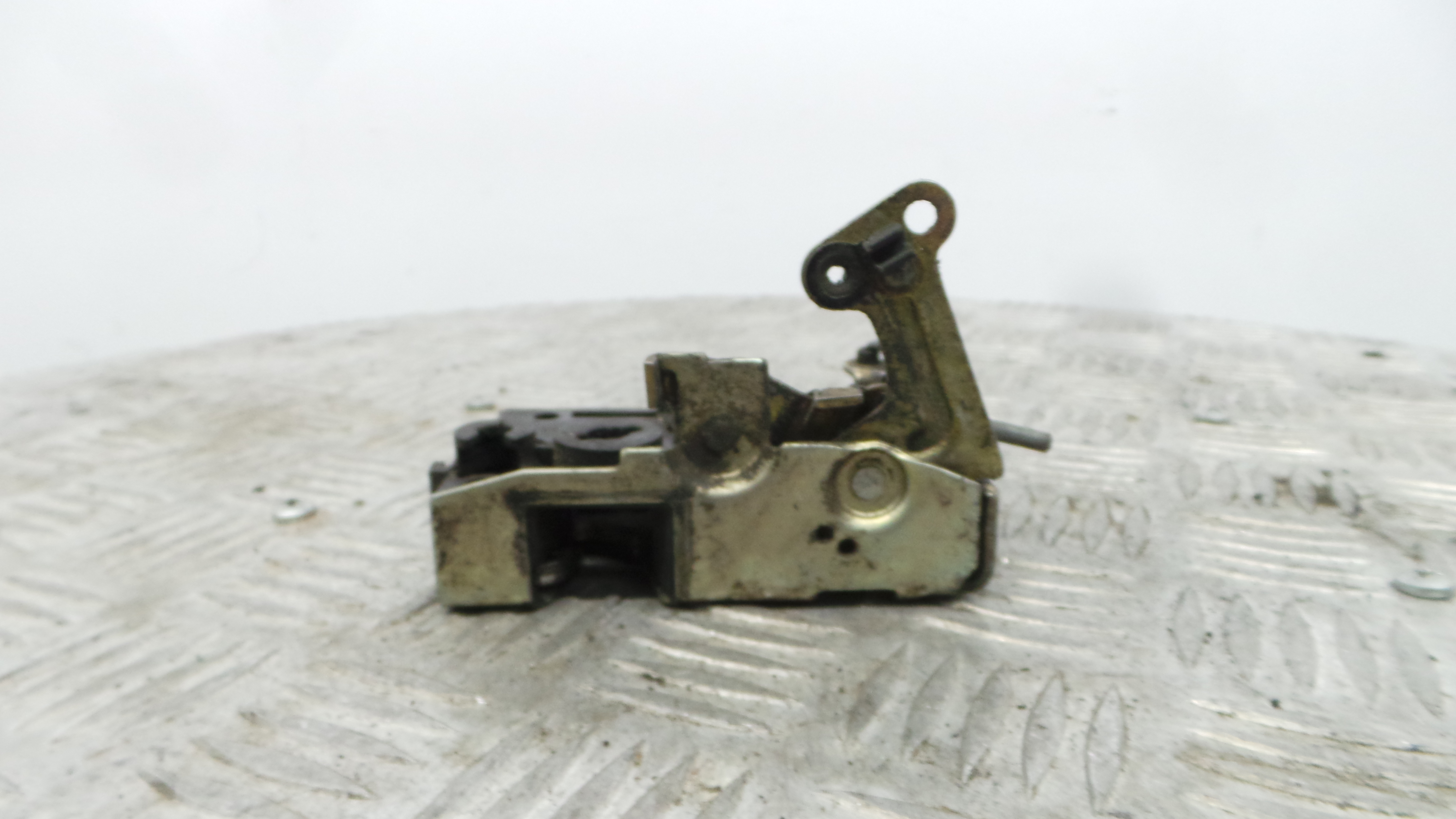 Fecho da Porta Dto 913687 - PEUGEOT 106 II (1A_, 1C_)-36636170 Fecho da Porta Dto 913687 - PEUGEOT 106 II (1A_, 1C_)-36636170