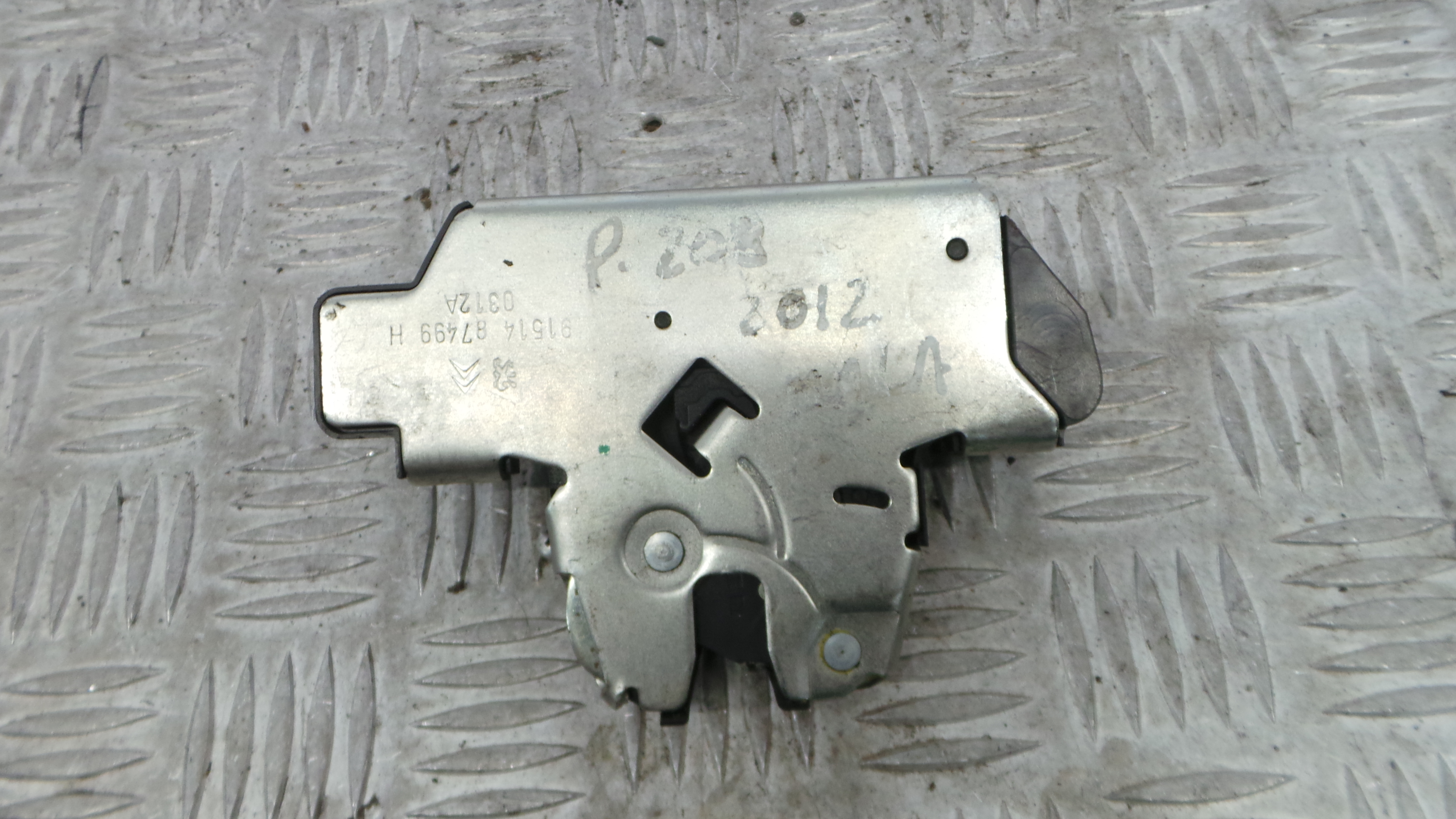 Fecho Mala 9151487499H - PEUGEOT 208 I (CA_, CC_)-36636231 Fecho Mala 9151487499H - PEUGEOT 208 I (CA_, CC_)-36636231