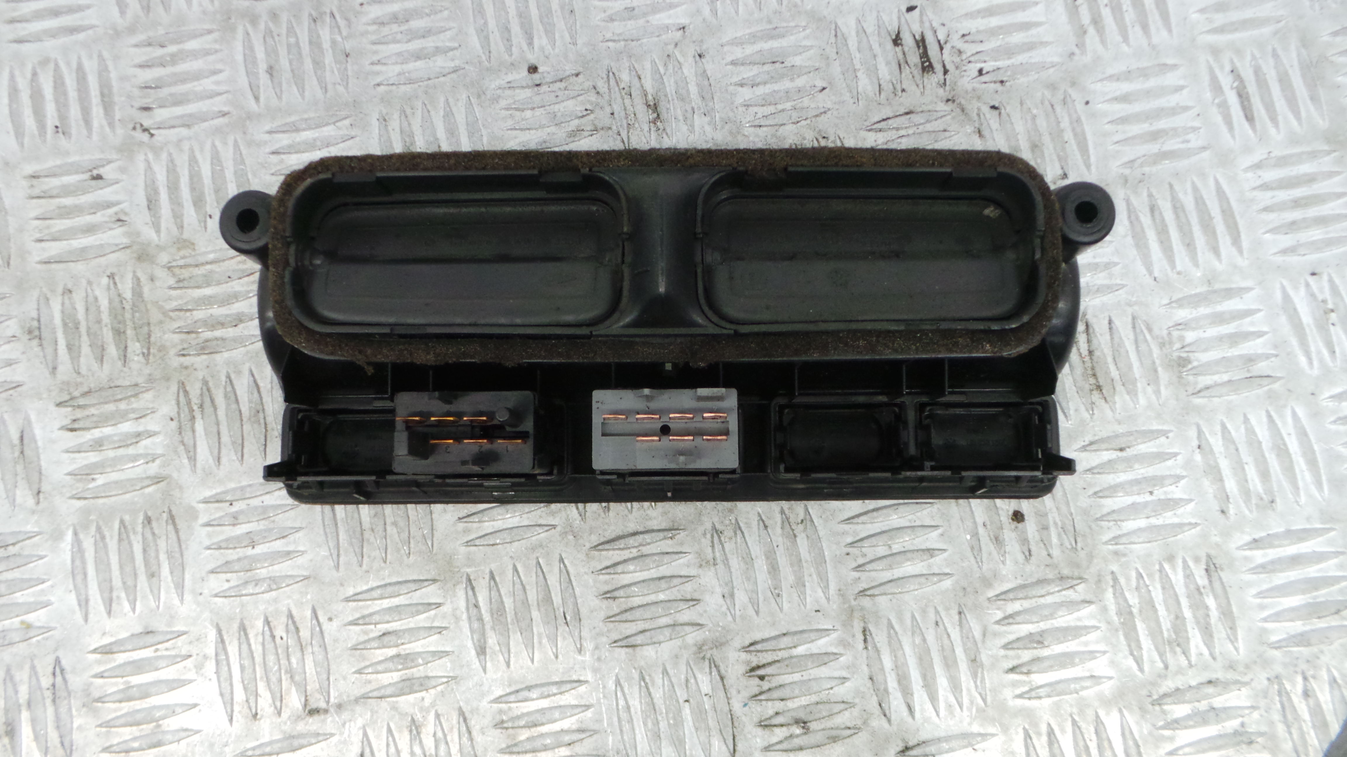 Grelha da Sofagem 1J0819728C - VW GOLF IV (1J1), GOLF Mk IV (1J1)-36636407