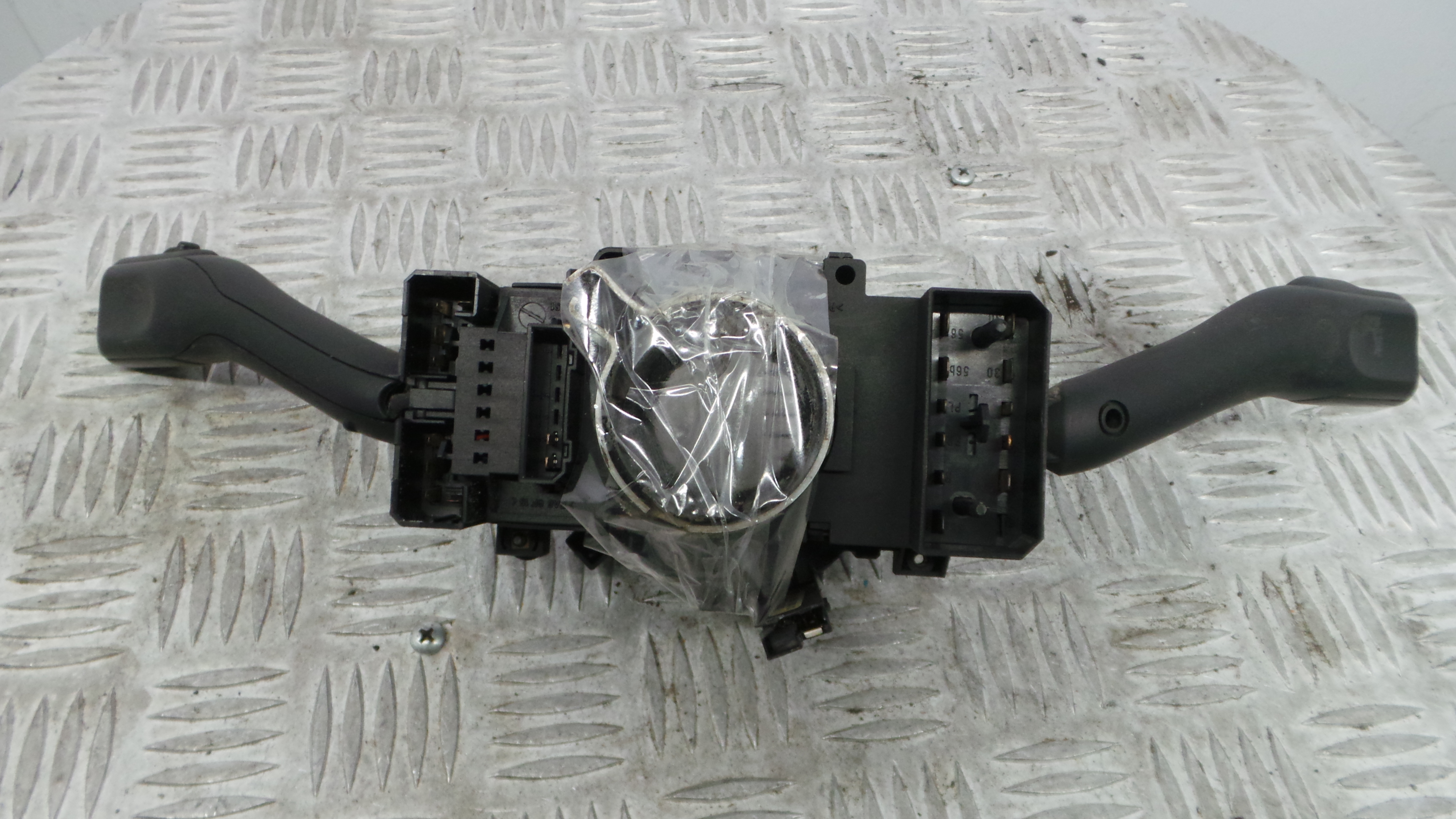 Fita de Airbags 8L0953513G - VW GOLF IV (1J1), GOLF Mk IV (1J1)-36636410