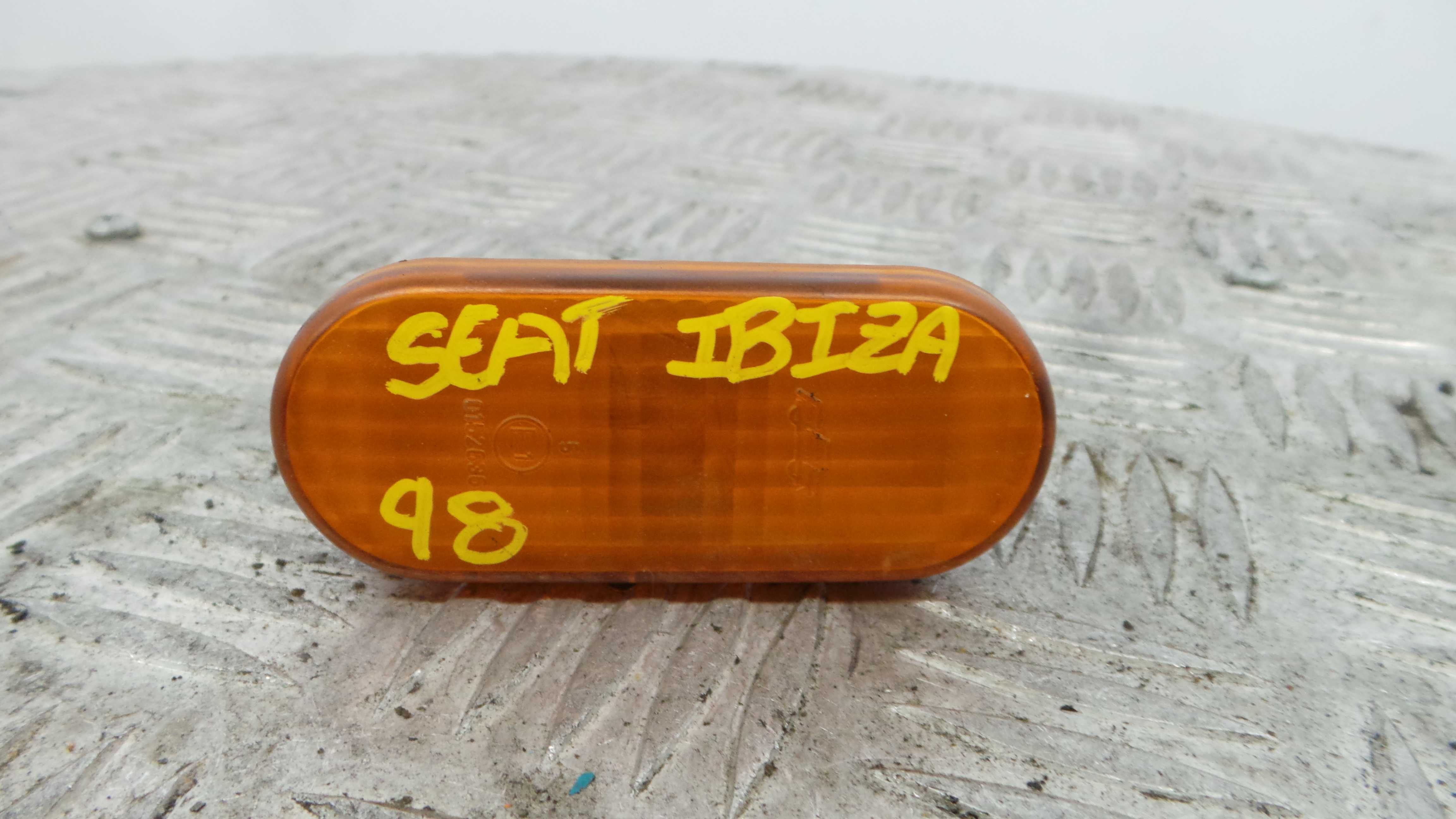 Farolim de pisca Lateral 3A0949117A - SEAT IBIZA II (6K1), IBIZA Mk II (6K1)-36636419 Farolim de pisca Lateral 3A0949117A - SEAT IBIZA II (6K1), IBIZA Mk II (6K1)-36636419