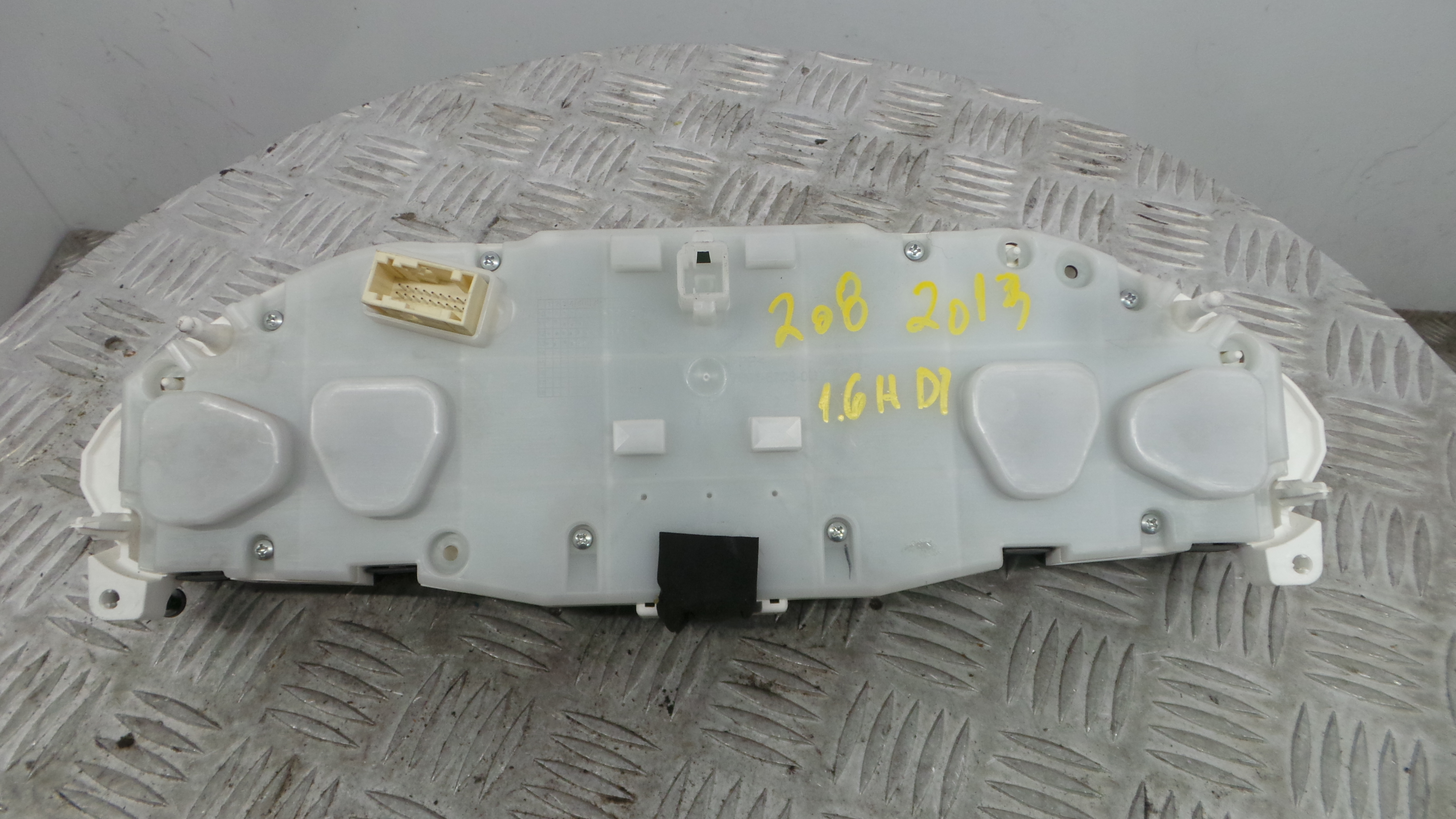 Quadrante 9801904080 - PEUGEOT 208 I (CA_, CC_)-36636446