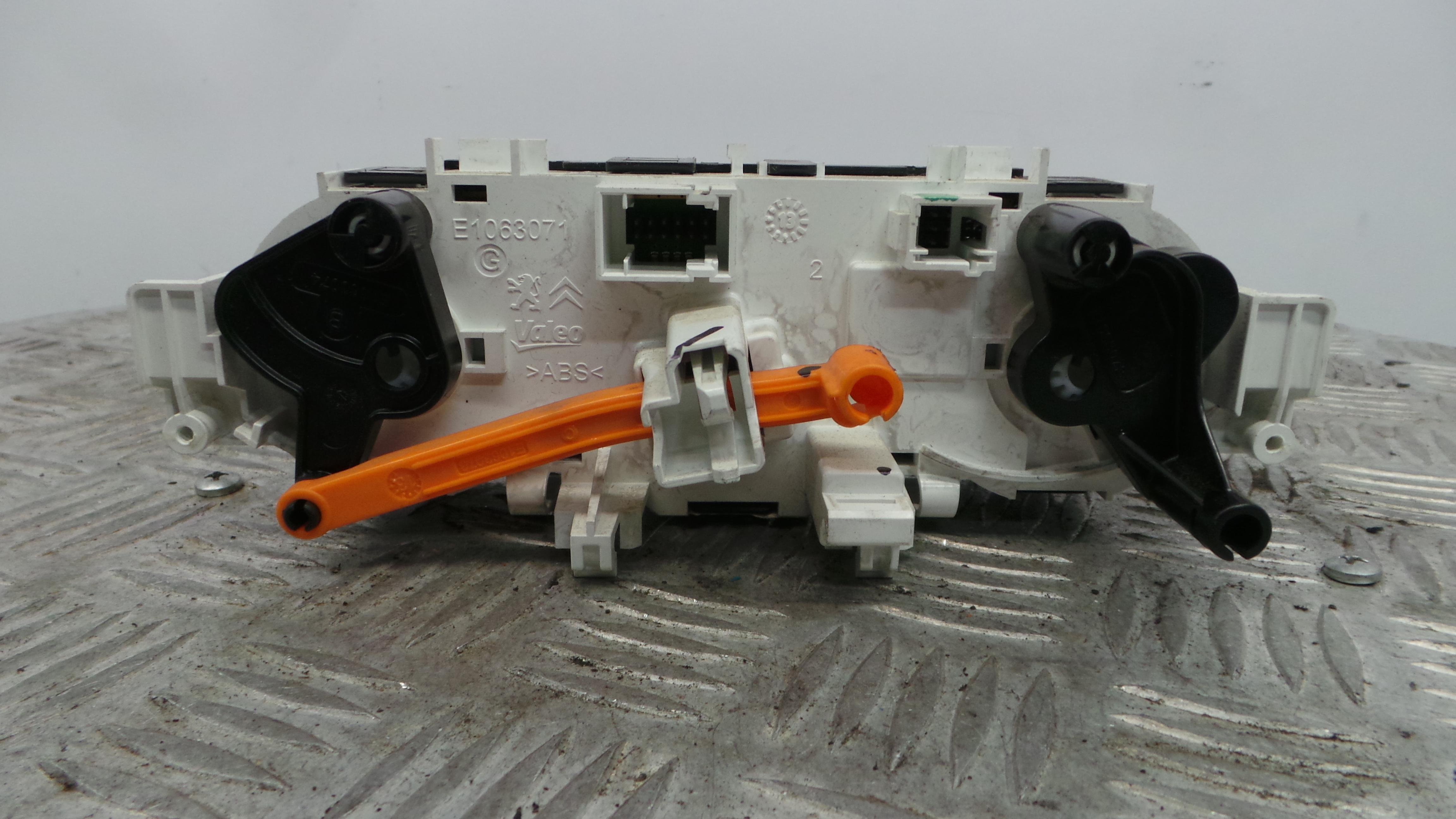 Comando da Sofagem / Climatronic 96722483ZD - PEUGEOT 208 I (CA_, CC_)-36636465