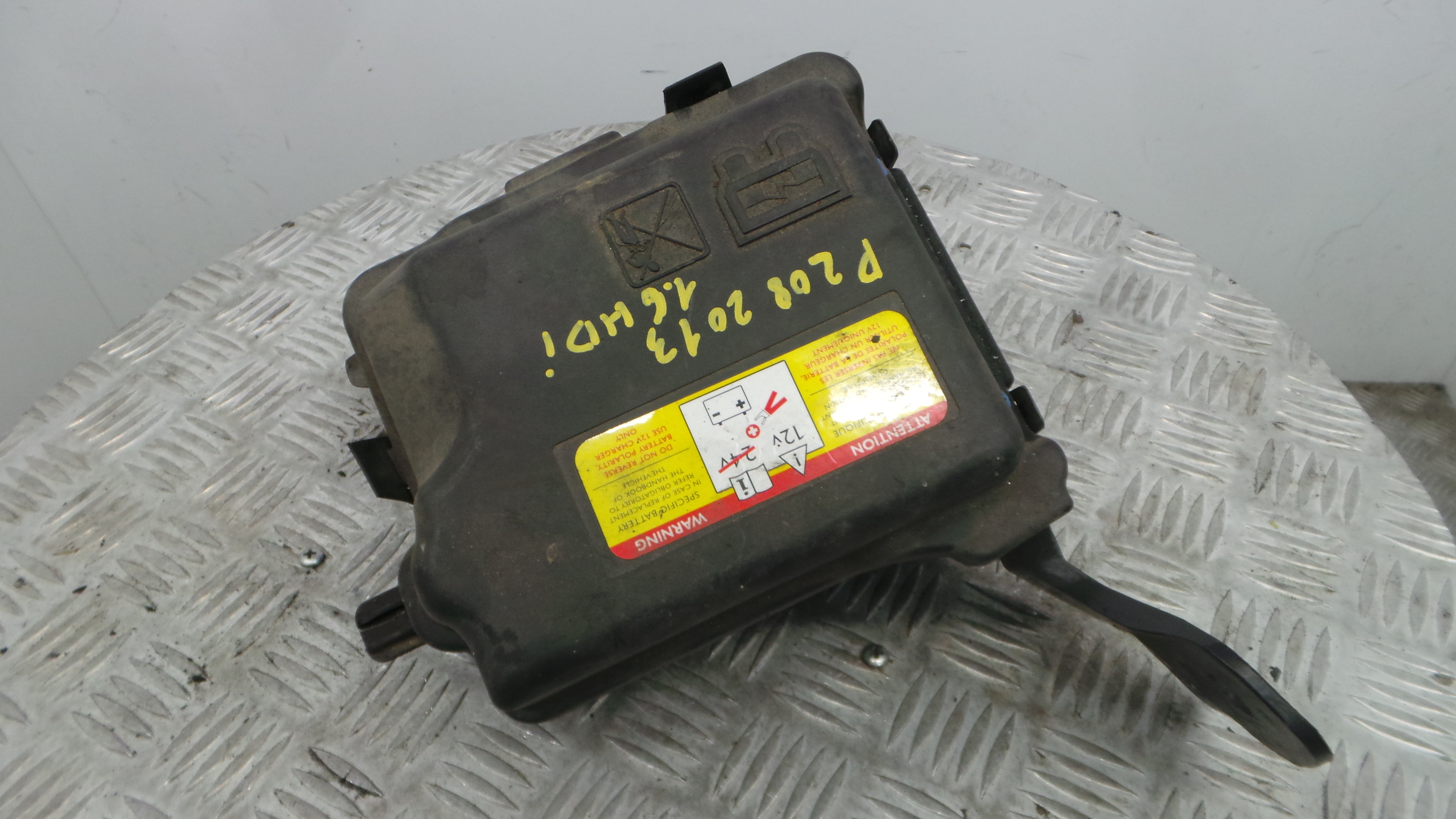 Caixa de Fusiveis 9671941780 - PEUGEOT 208 I (CA_, CC_)-36636495