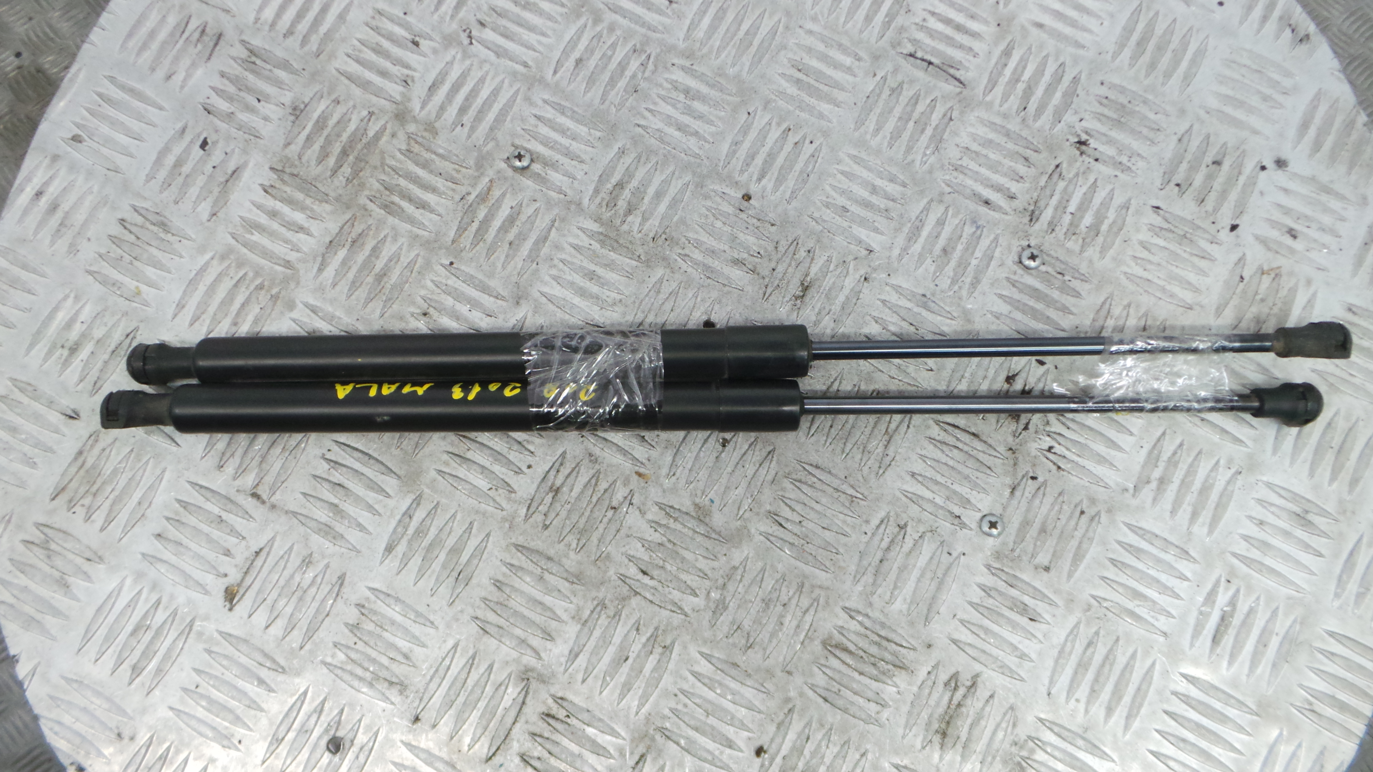 Amortecedor da Mala 9673083680 - PEUGEOT 208 I (CA_, CC_)-36636502