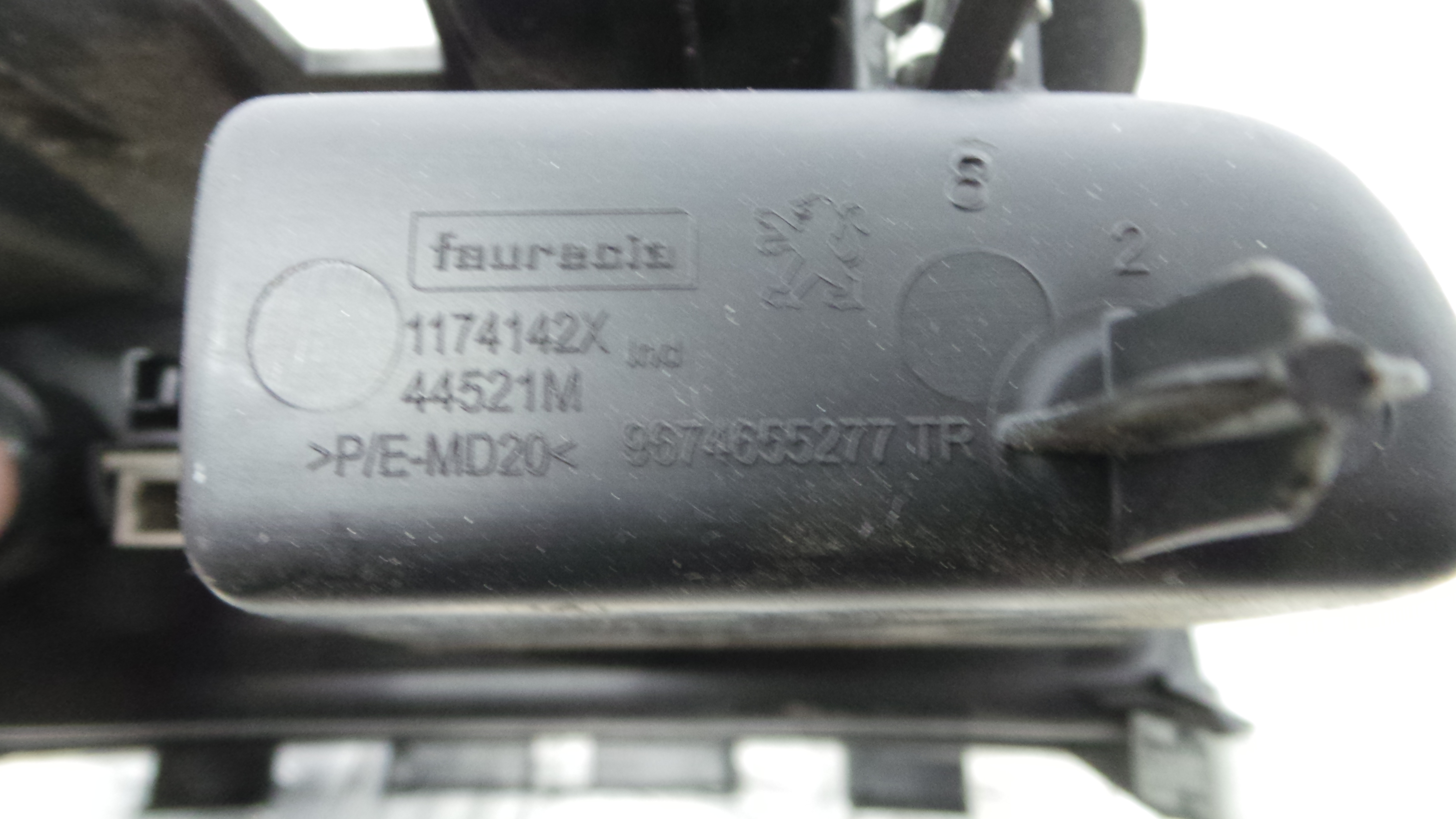 Acessórios para auto rádios 9674655277 - PEUGEOT 208 I (CA_, CC_)-36636505