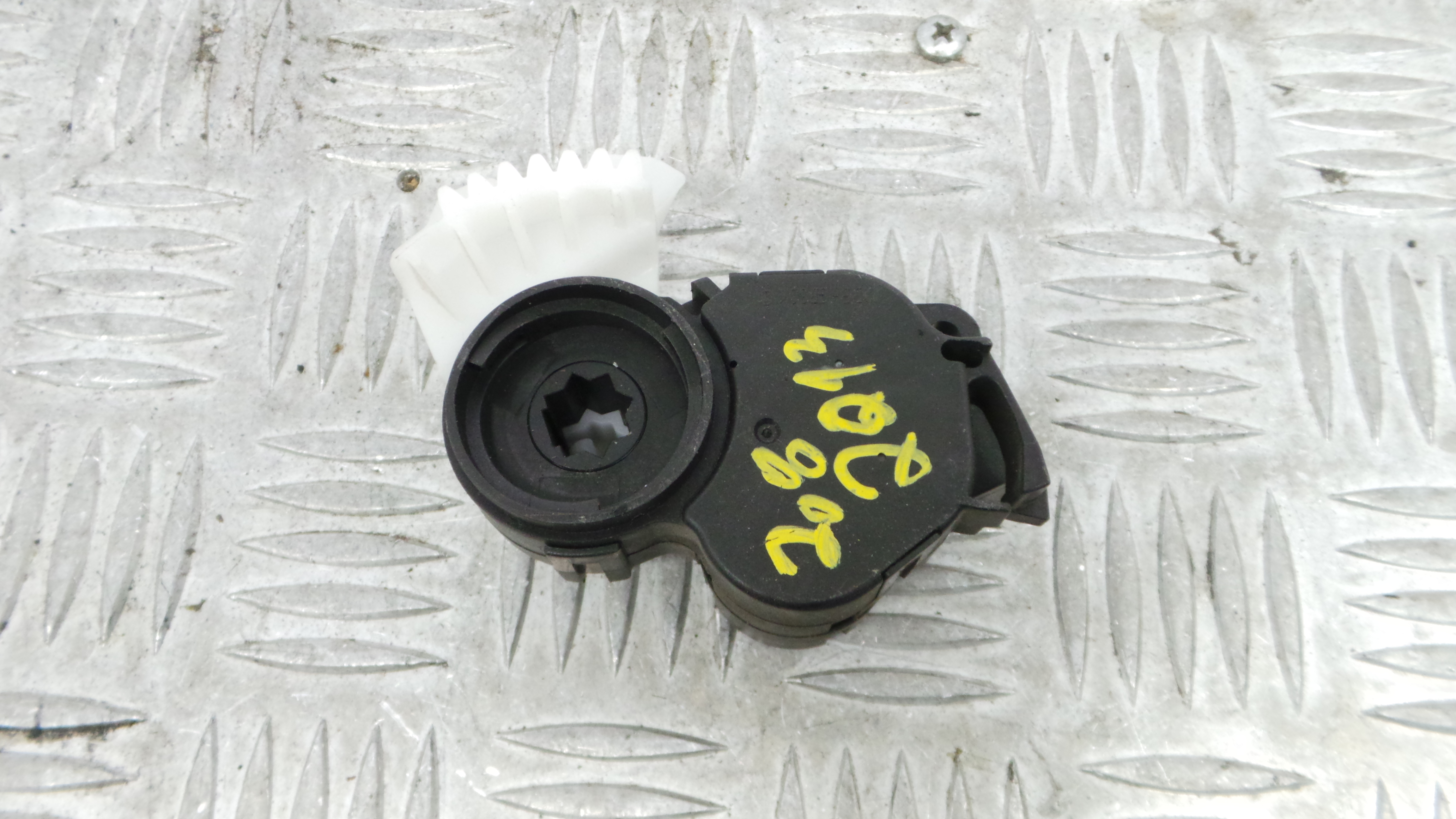 Atuador do Circuito de Ar  T1009914P - PEUGEOT 208 I (CA_, CC_)-36636569