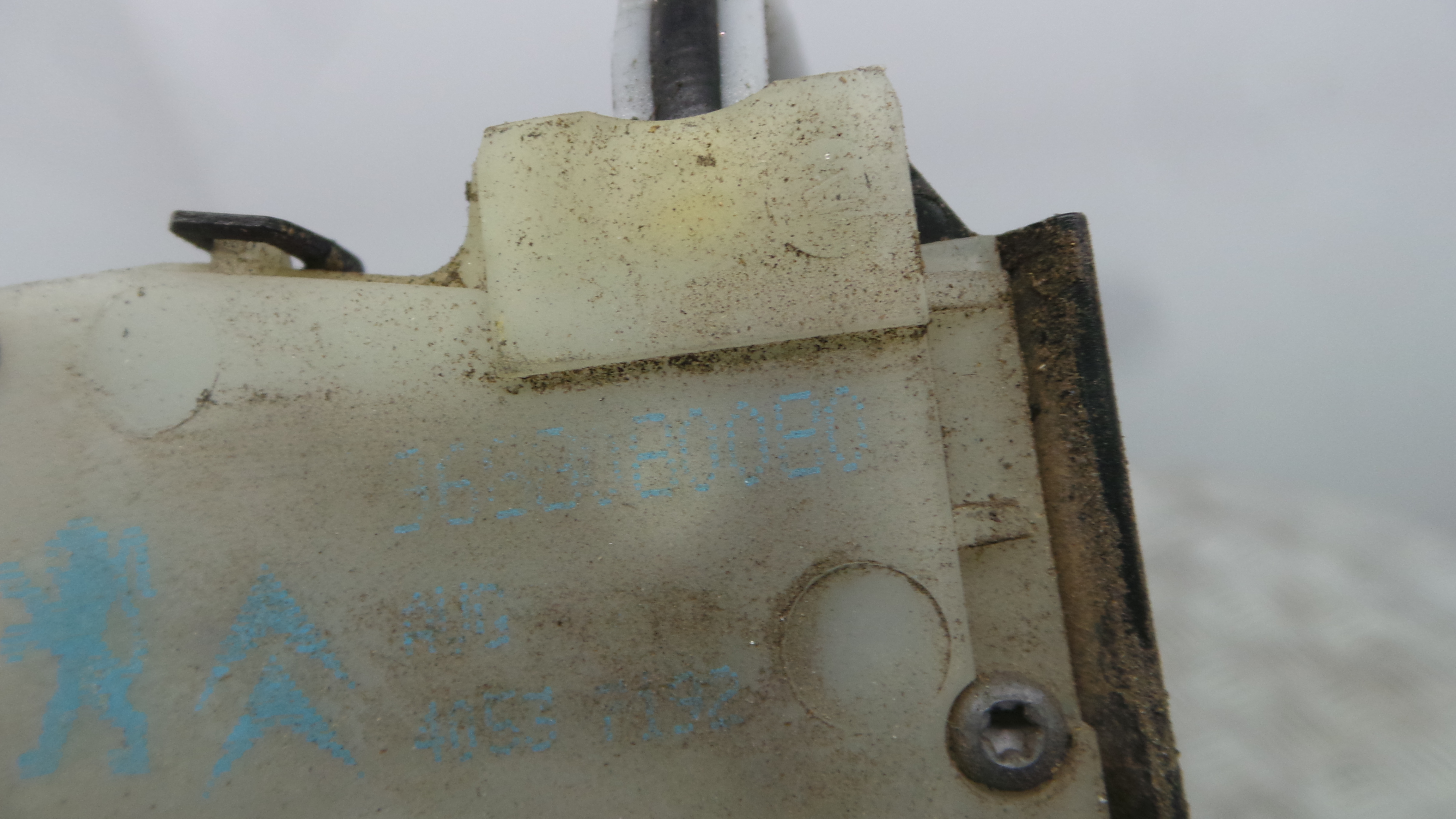 Fecho da Porta Frente Esq 9668080080 - PEUGEOT 208 I (CA_, CC_)-36636581