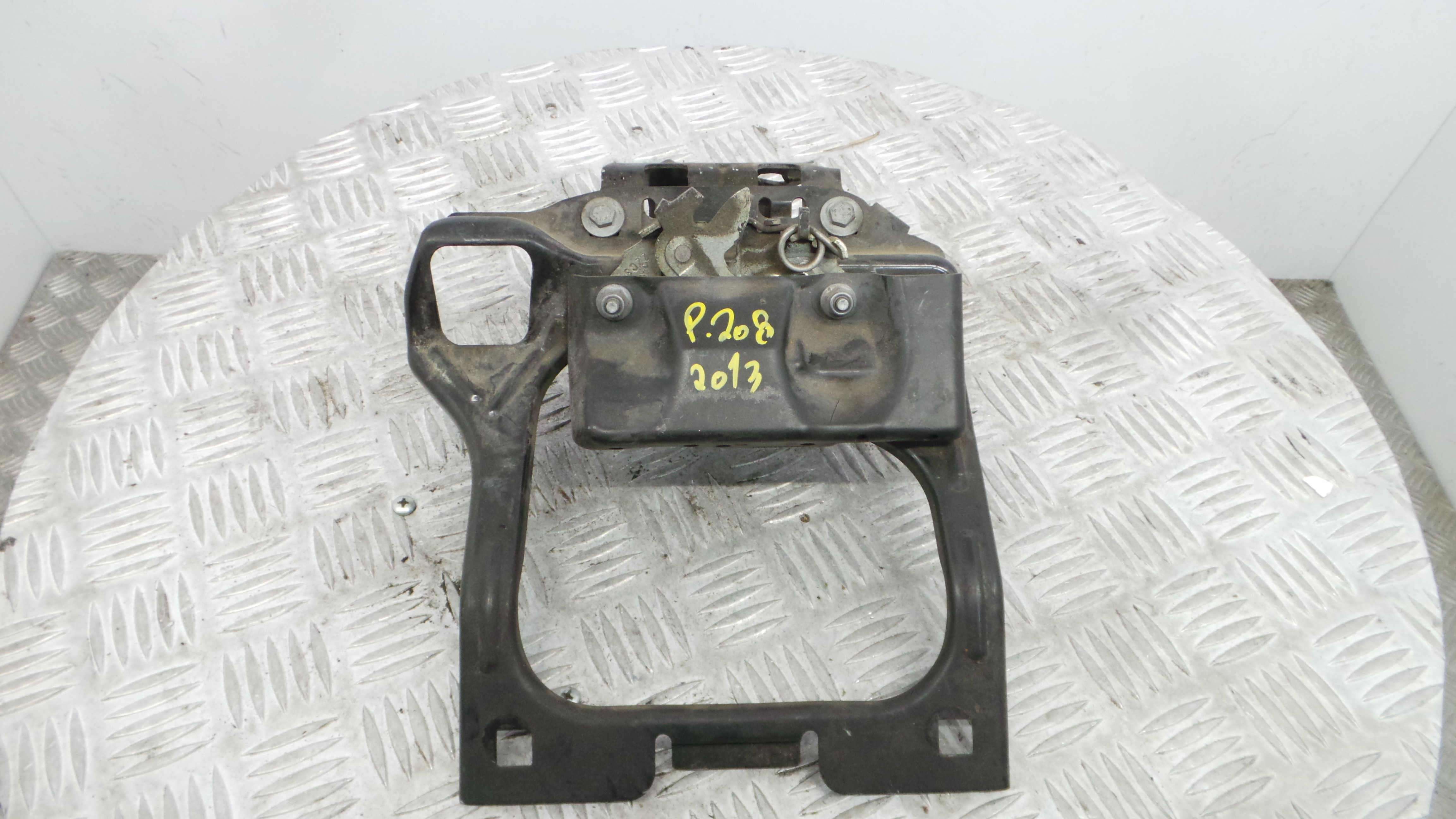 Fecho do Capot 9673285680 - PEUGEOT 208 I (CA_, CC_)-36636585