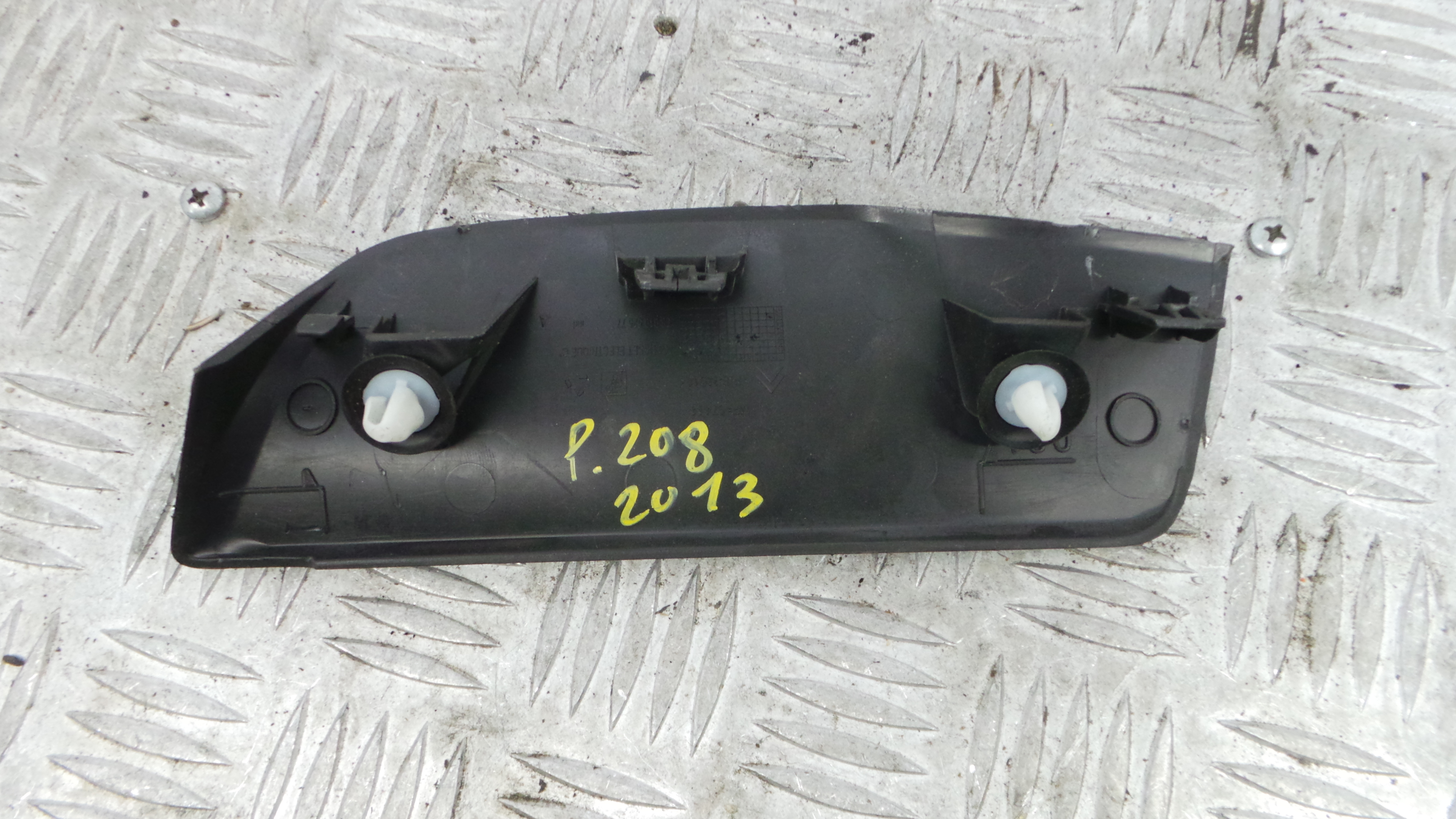 acabamento de espelho 9801052577 - PEUGEOT 208 I (CA_, CC_)-36636624