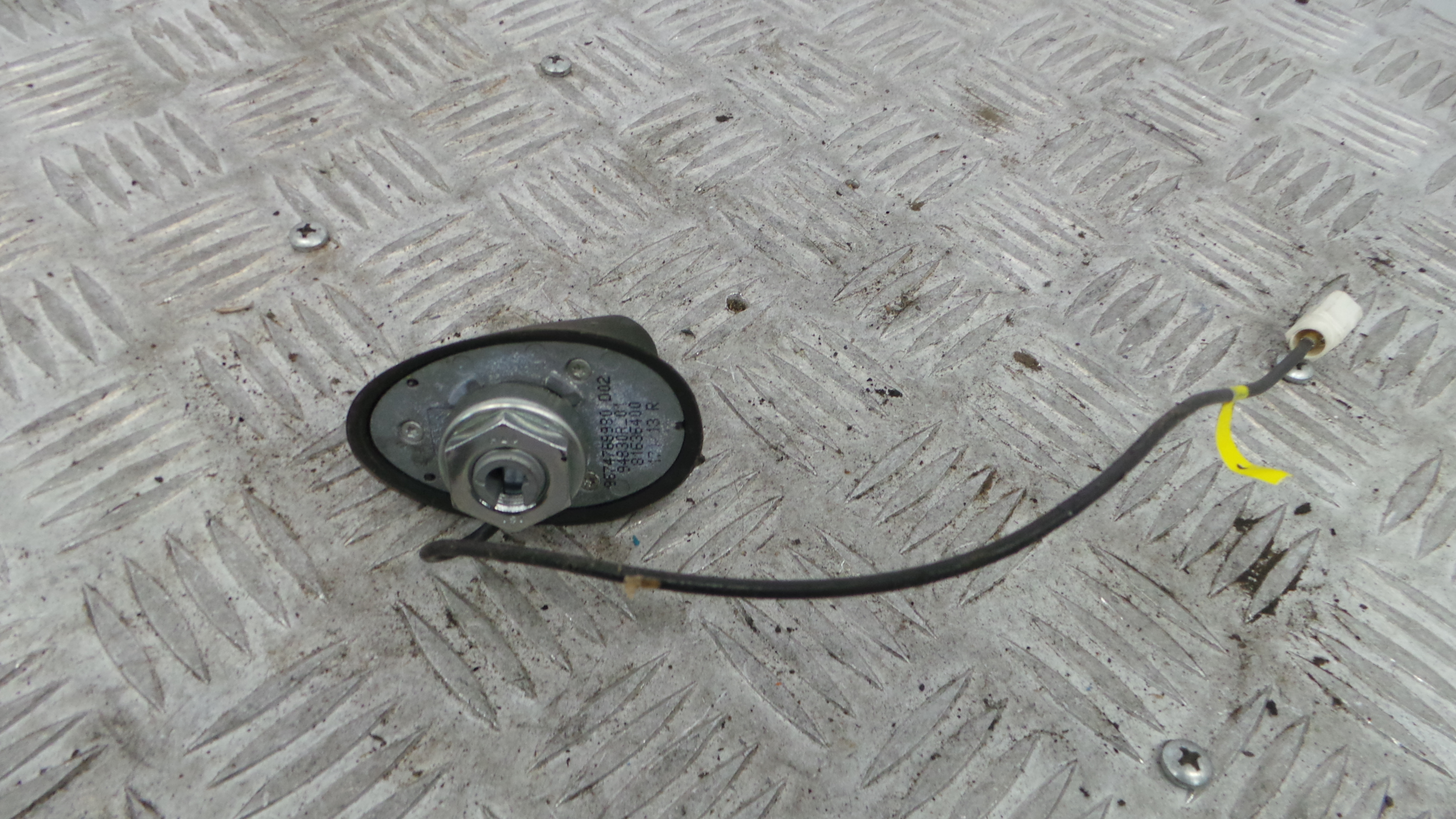 Antena 9674768980 - PEUGEOT 208 I (CA_, CC_)-36636632