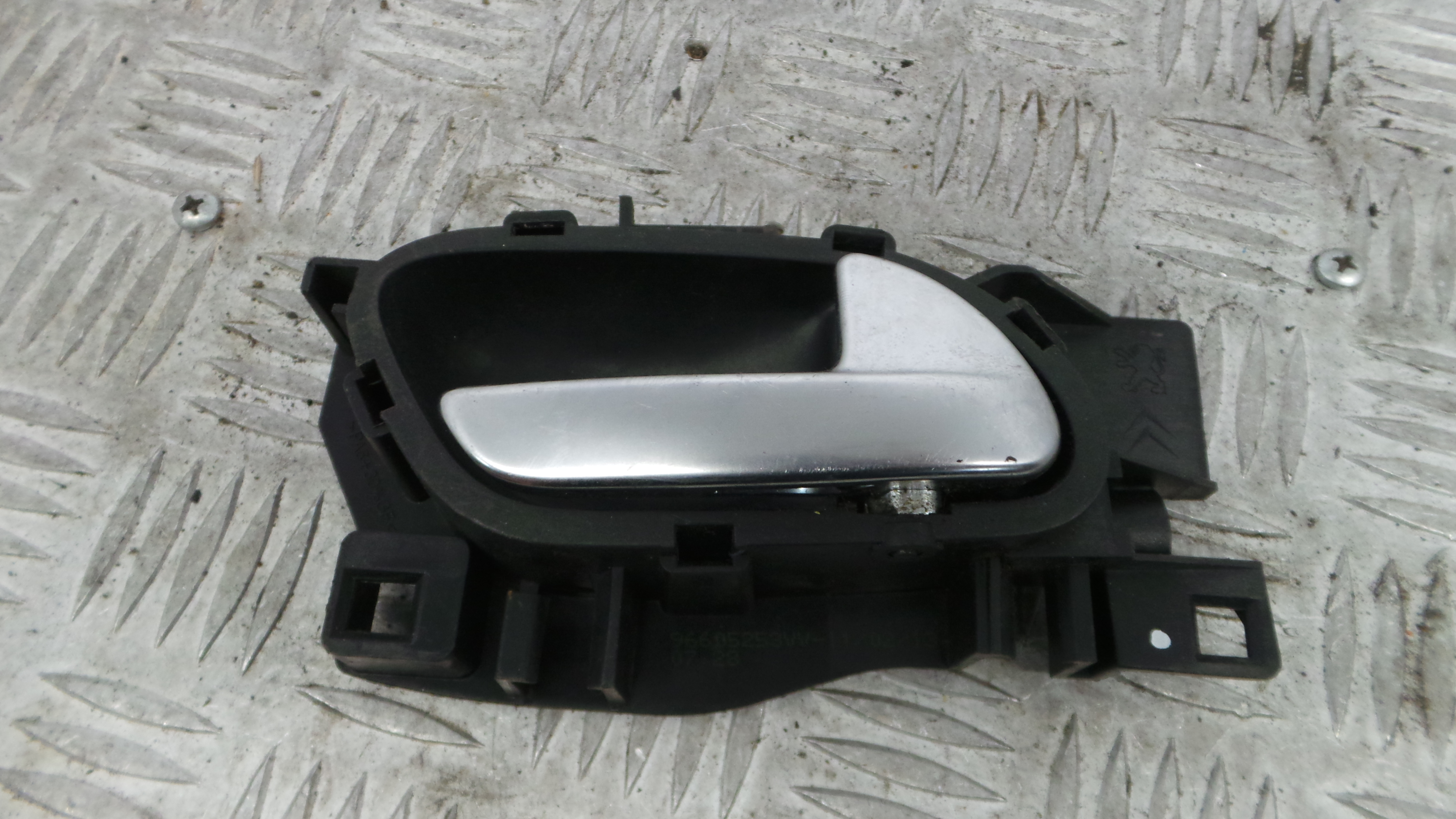 Puxador Interior Frente Direita 96605253VV - PEUGEOT 208 I (CA_, CC_)-36640447