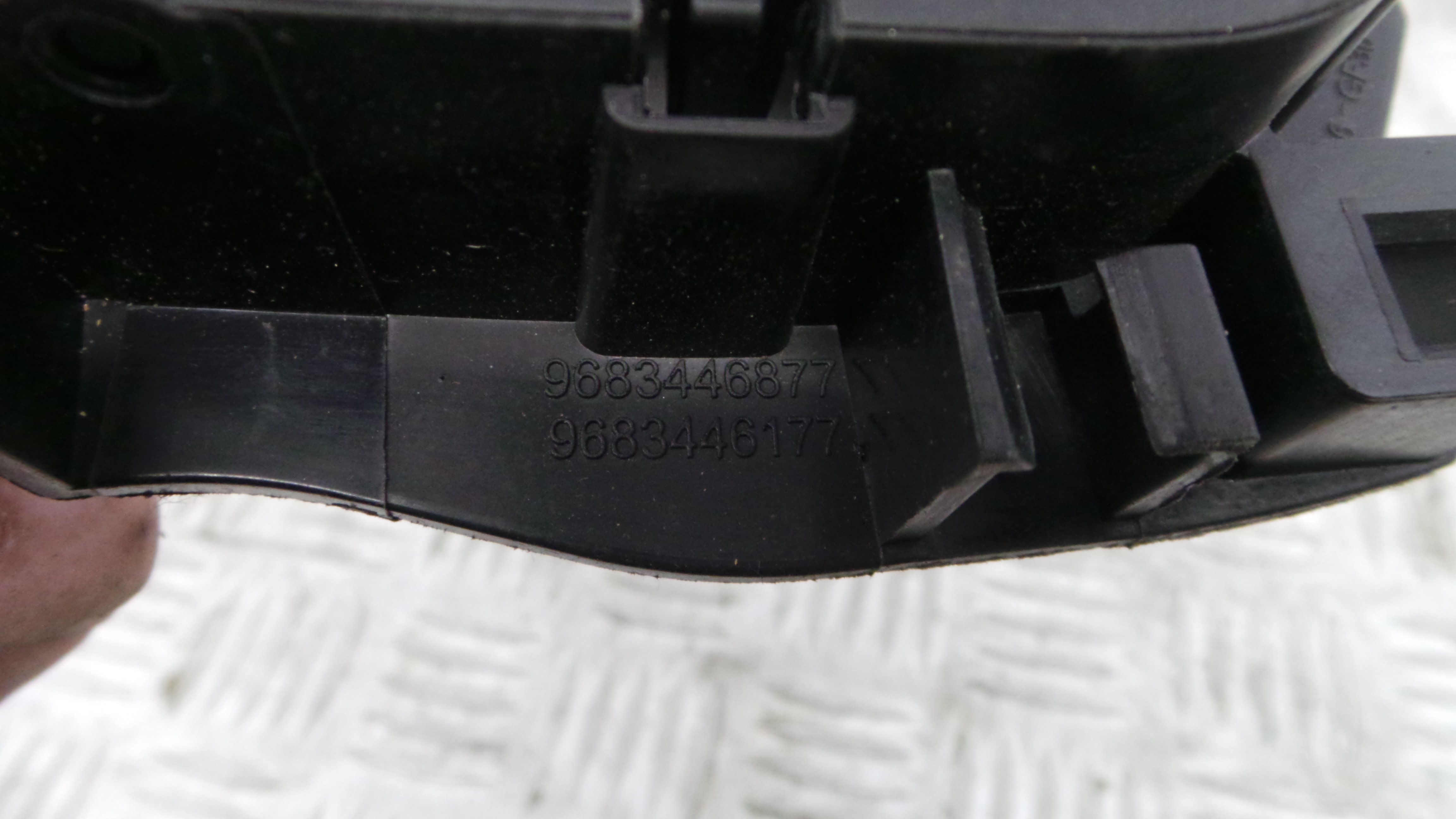 Puxador Interior Frente Esquerdo 9683446877 - CITROËN C3 II (SC_)-36640450