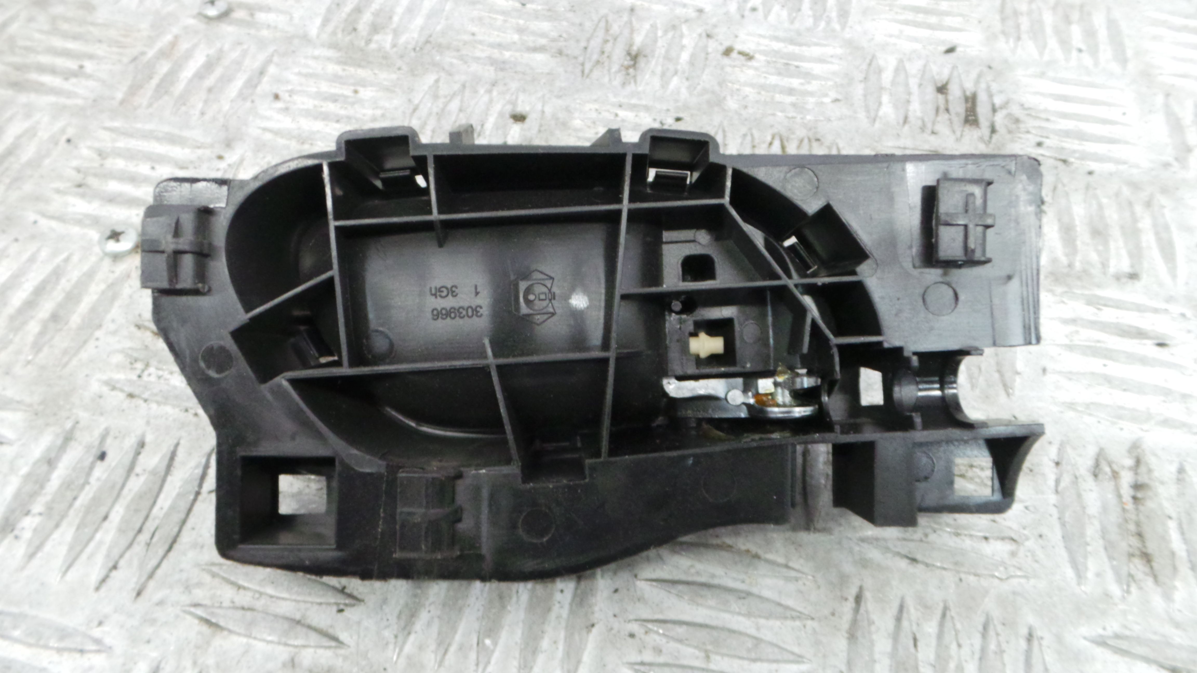 Puxador Interior Frente Esquerdo 96555518VV - PEUGEOT 208 I (CA_, CC_)-36640485